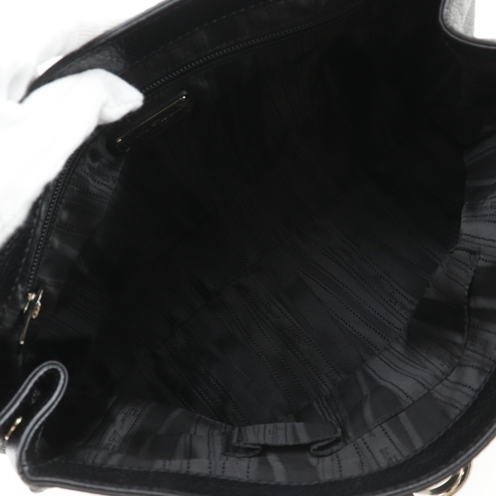Salvatore Ferragamo Black Leather Tote Bag (Pre-Owned)