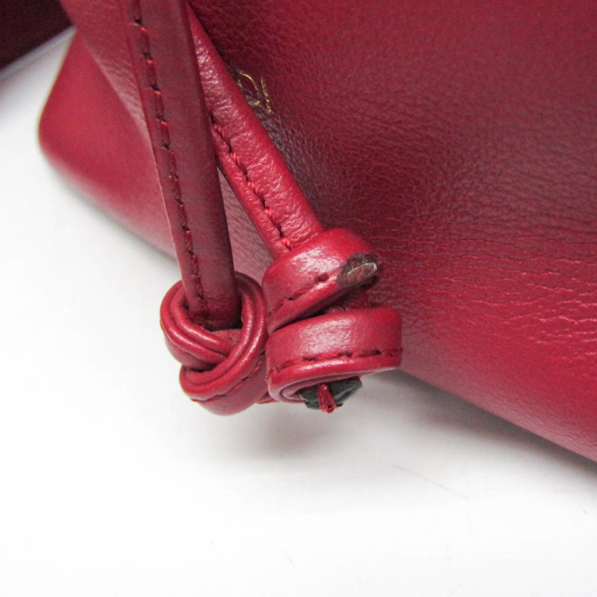 Fendi Red Color Leather Shoulder Bag (Pre-Owned)