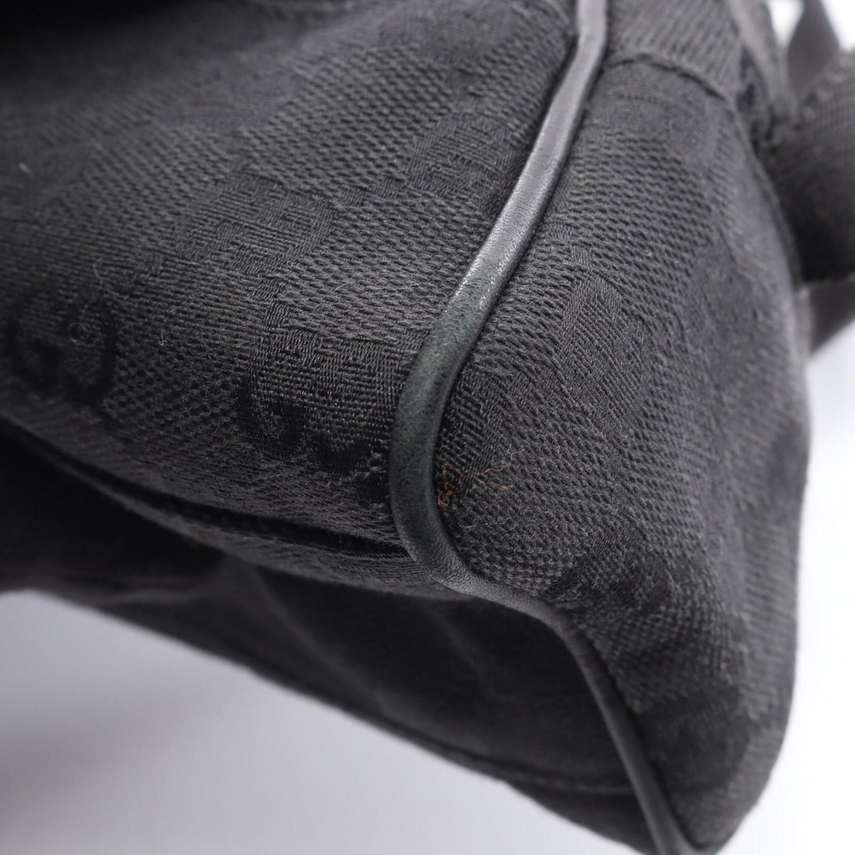 Gucci Black Canvas Leather Handbag (Pre-Owned)