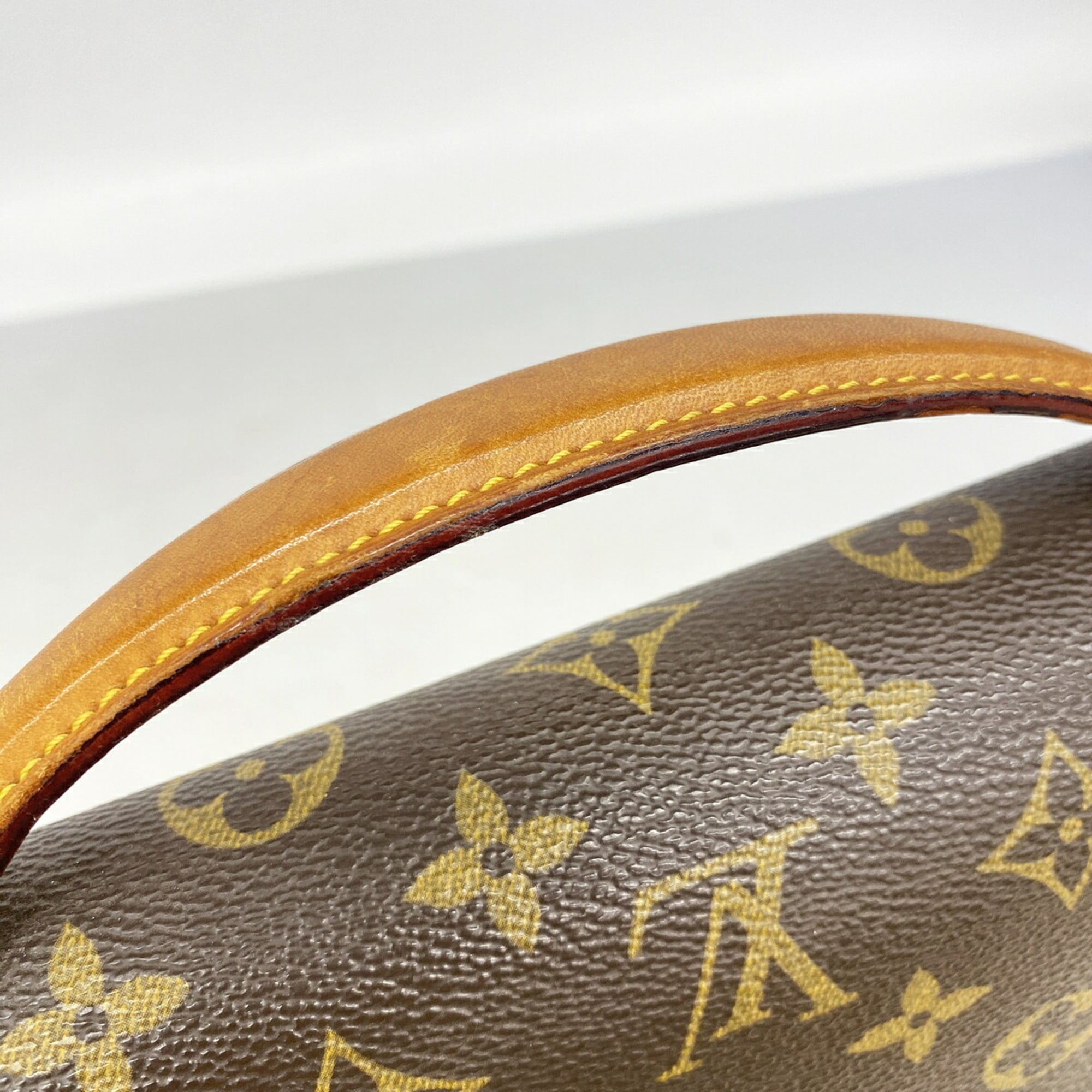 Louis Vuitton Brown Handbag (Pre-Owned)