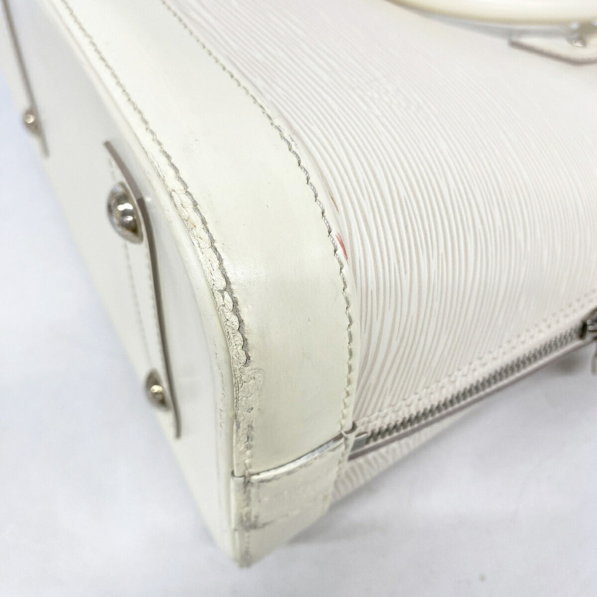 Louis Vuitton Lv Off White Handbag (Pre-Owned)