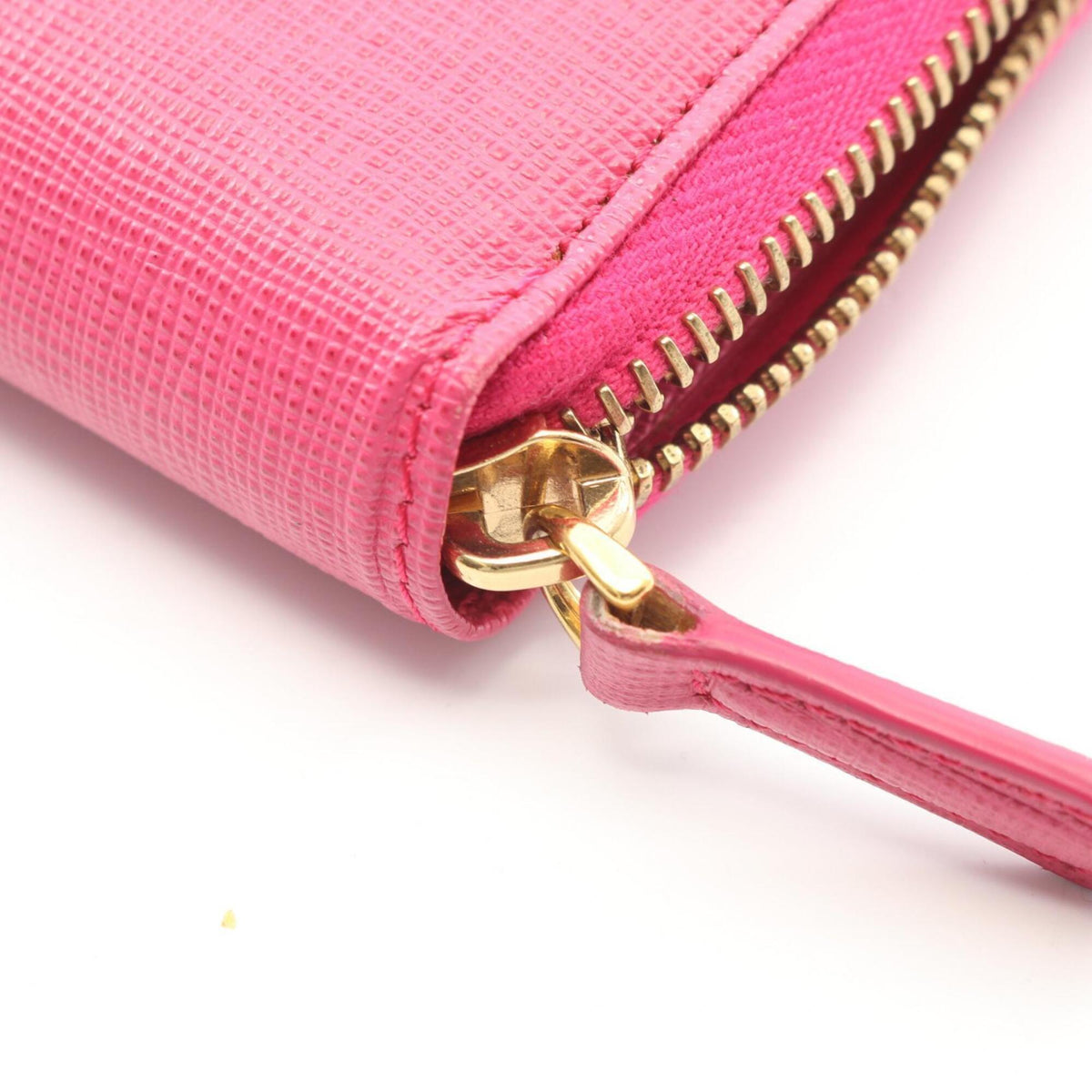 Fendi Pink Leather Long Wallet (Bi-Fold) (Pre-Owned)