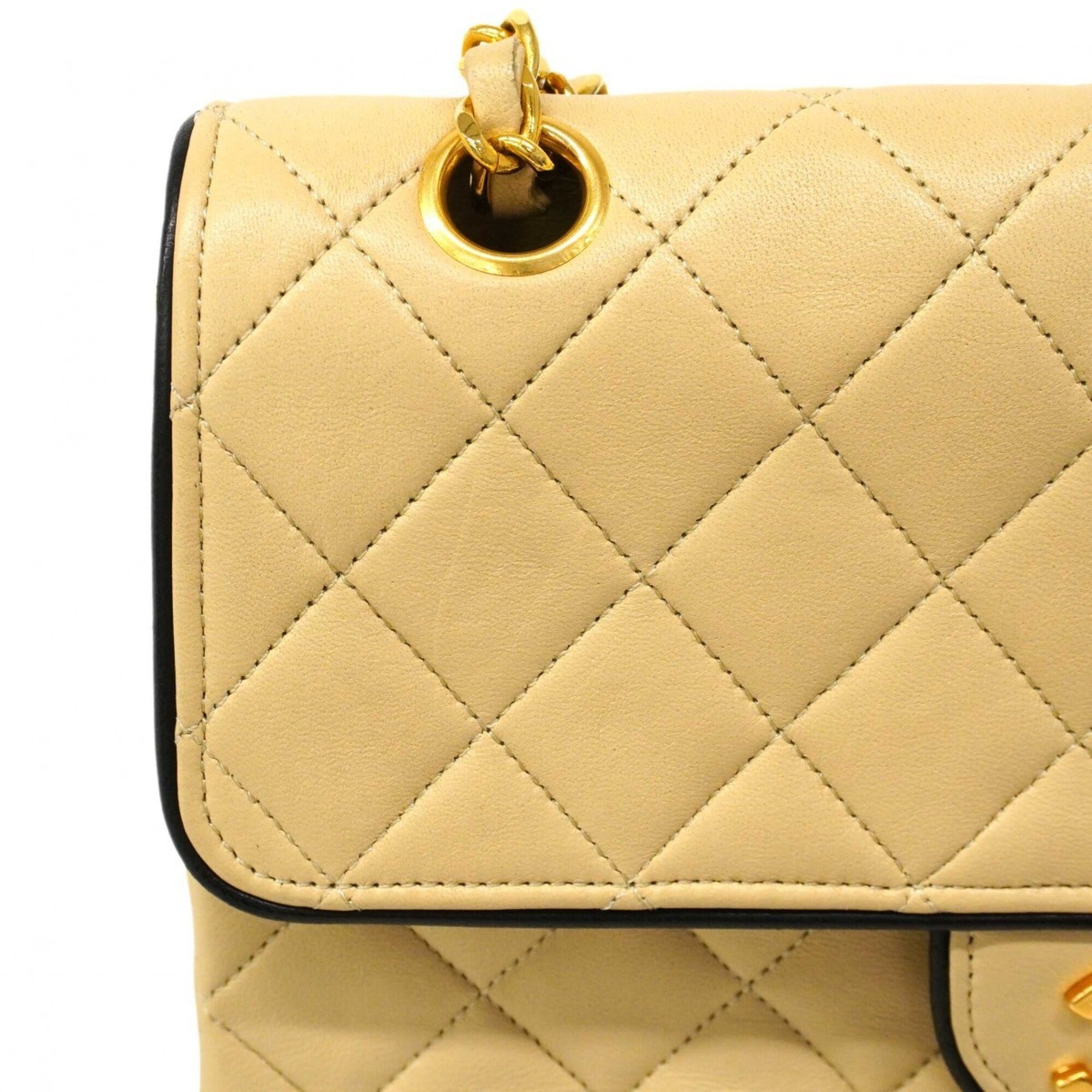 Chanel Beige Black Leather Shoulder Bag (Pre-Owned)