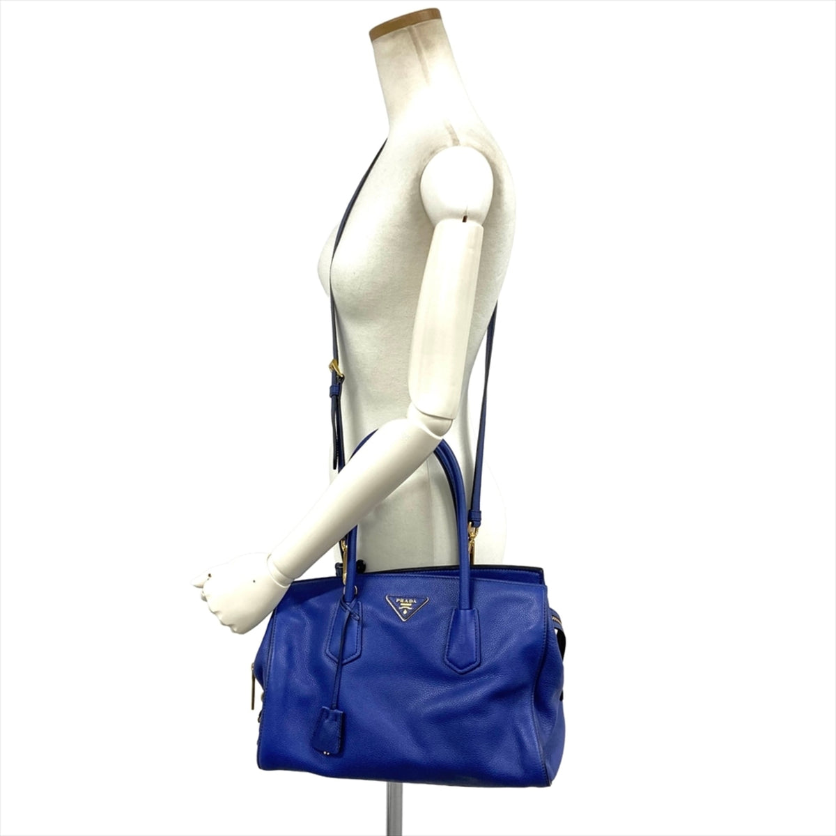 Prada Blue Leather Handbag (Pre-Owned)