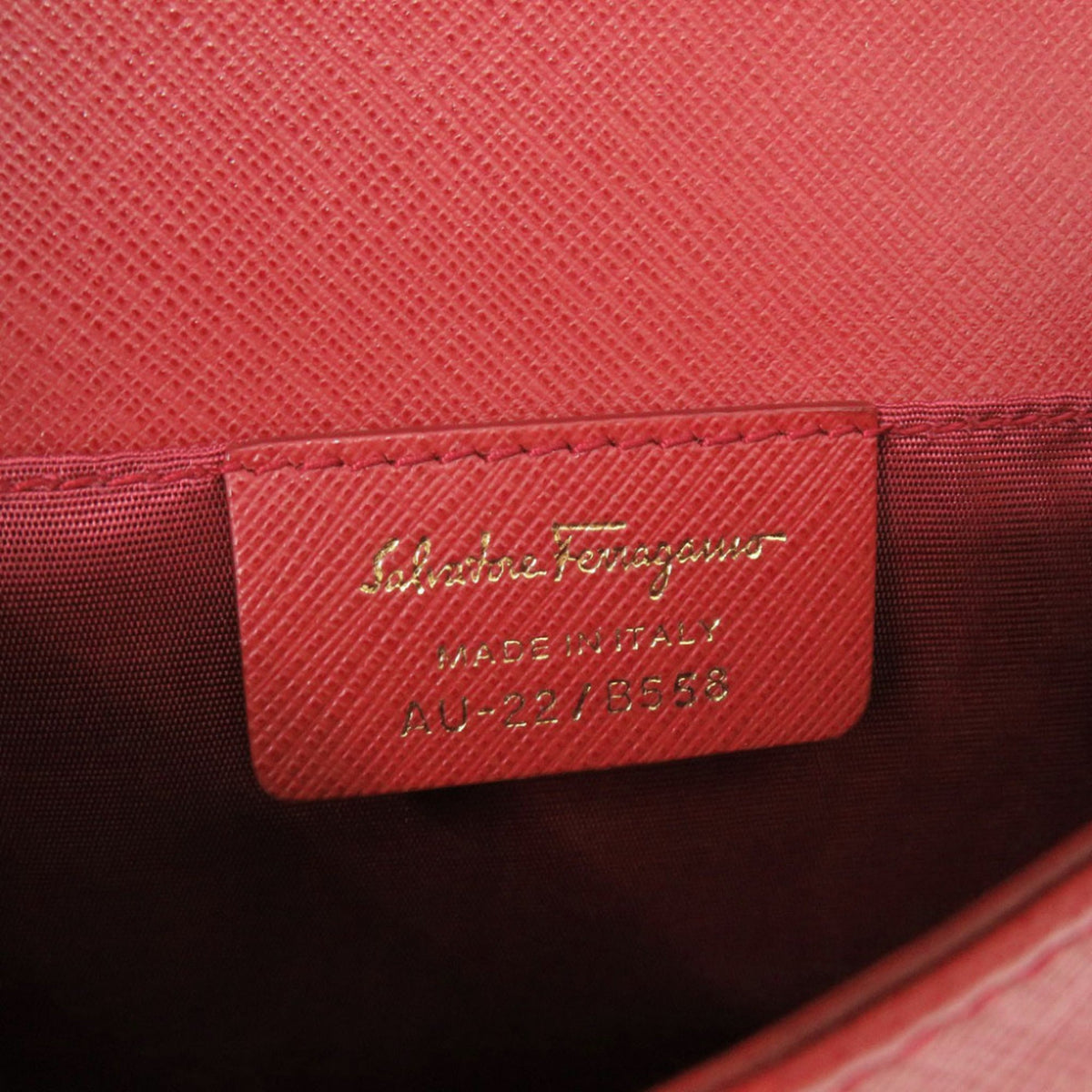 Salvatore Ferragamo Red Color Leather Shoulder Bag (Pre-Owned)