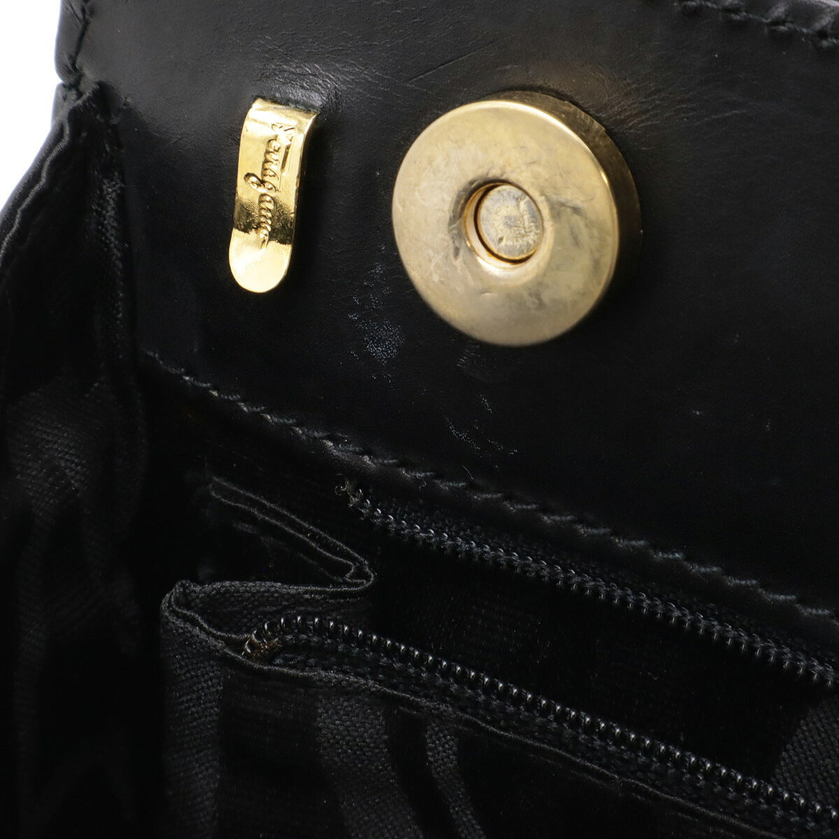 Salvatore Ferragamo Black Leather Handbag Shoulder Bag (Pre-Owned)