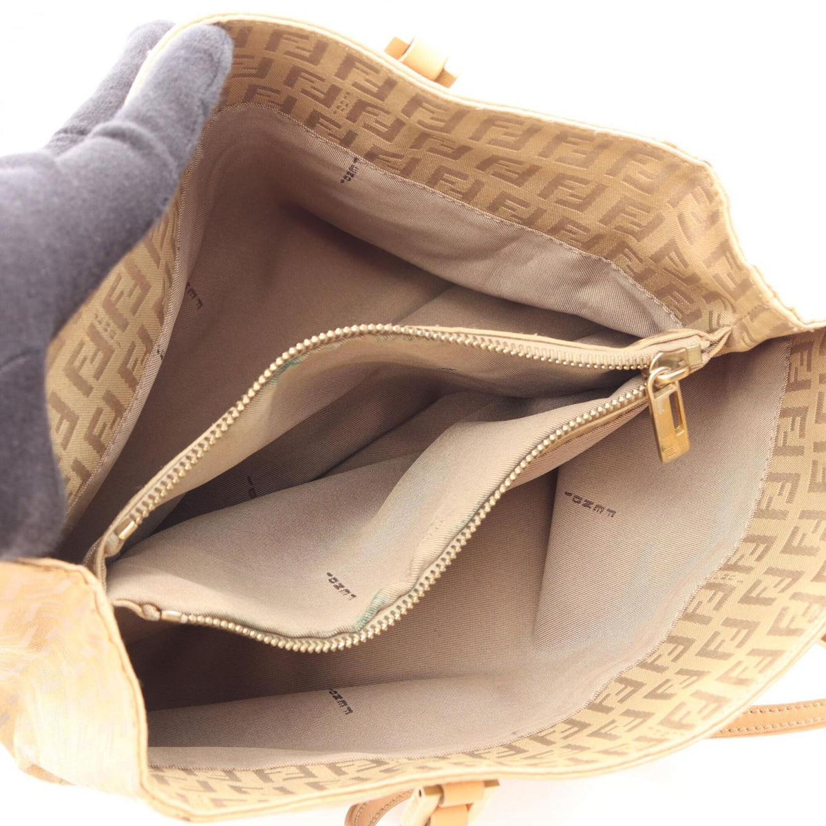Fendi Beige Canvas Leather Handbag (Pre-Owned)