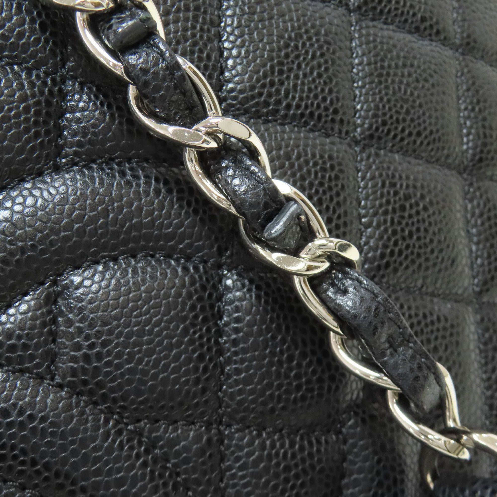 Chanel Black Leather Tote Bag (Pre-Owned)