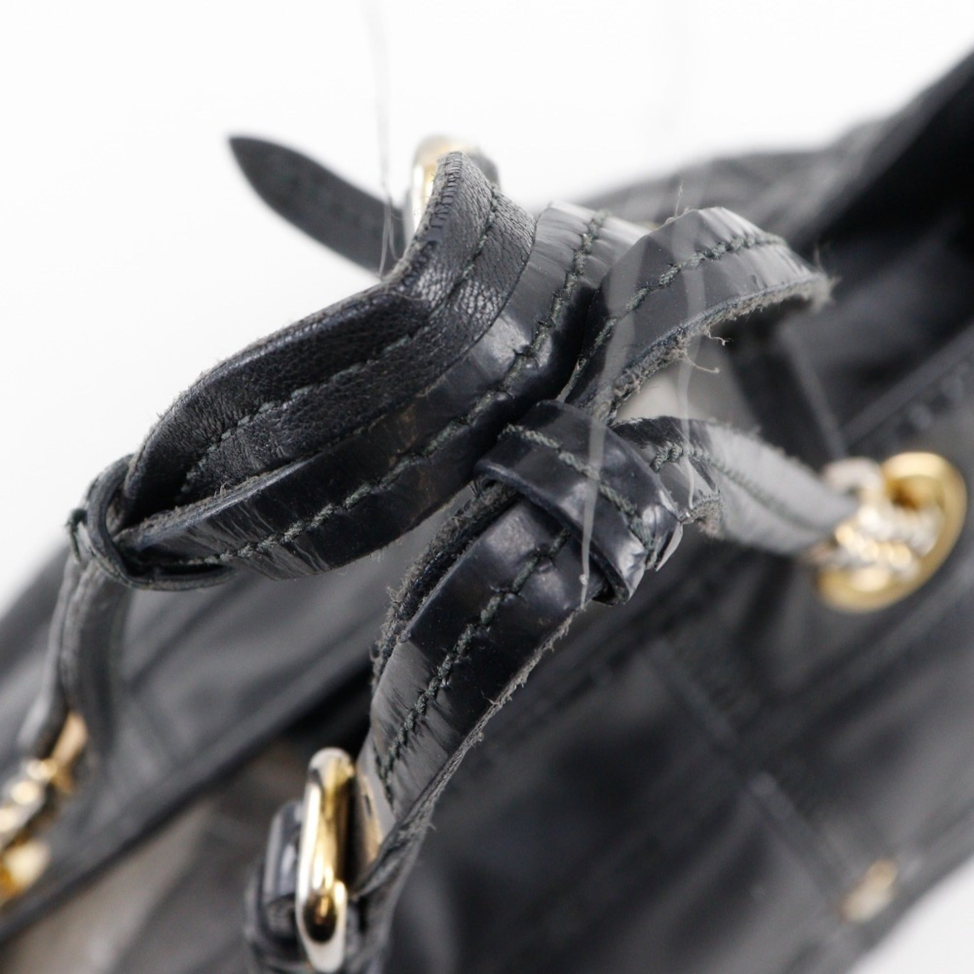 Salvatore Ferragamo Vara Black Leather Tote Bag (Pre-Owned)