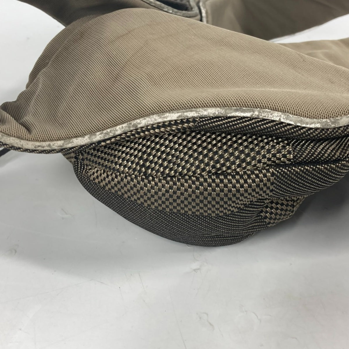 Louis Vuitton Beige Damier Geant Sling Bag (Pre-Owned)