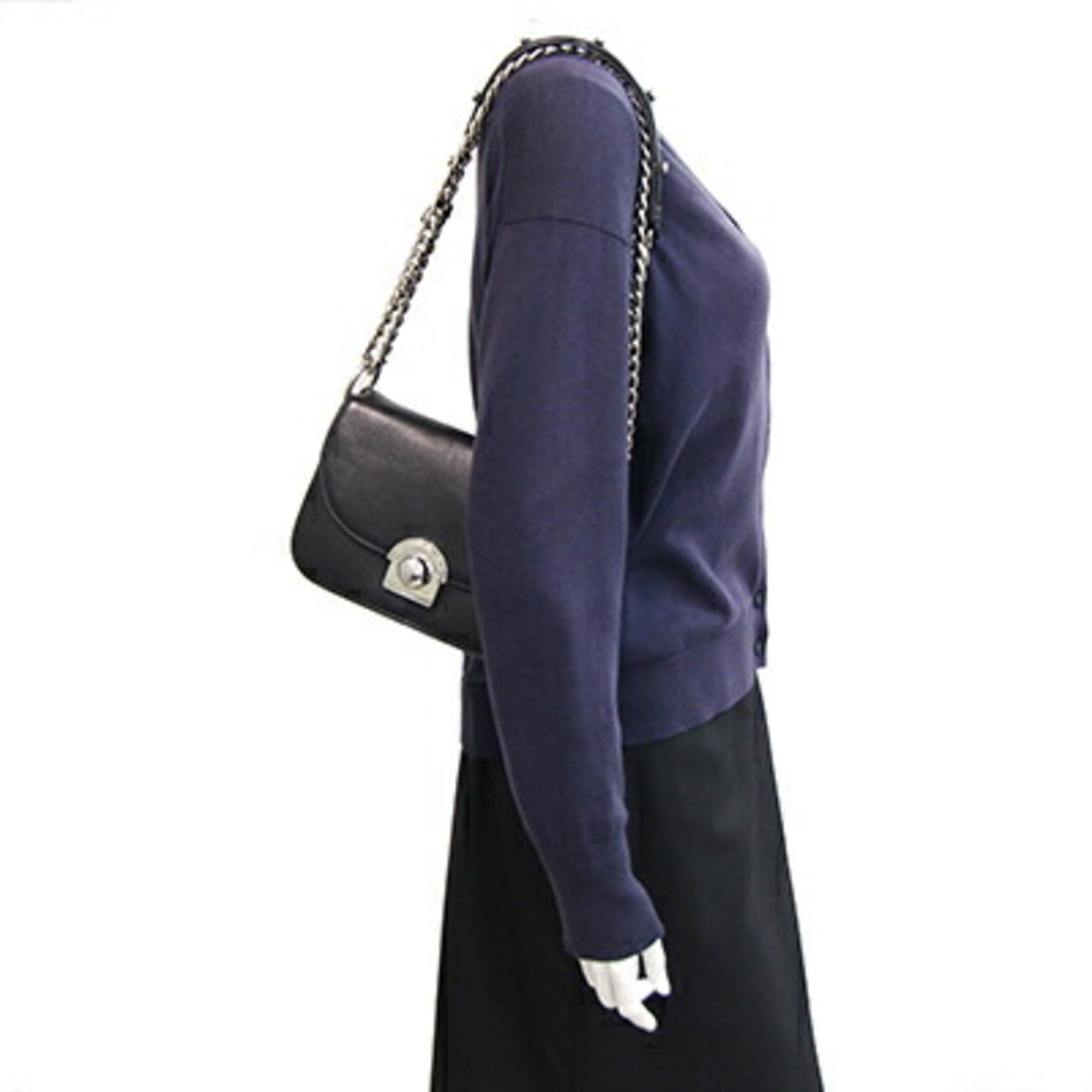 Prada Black Leather Shoulder Bag (Pre-Owned)
