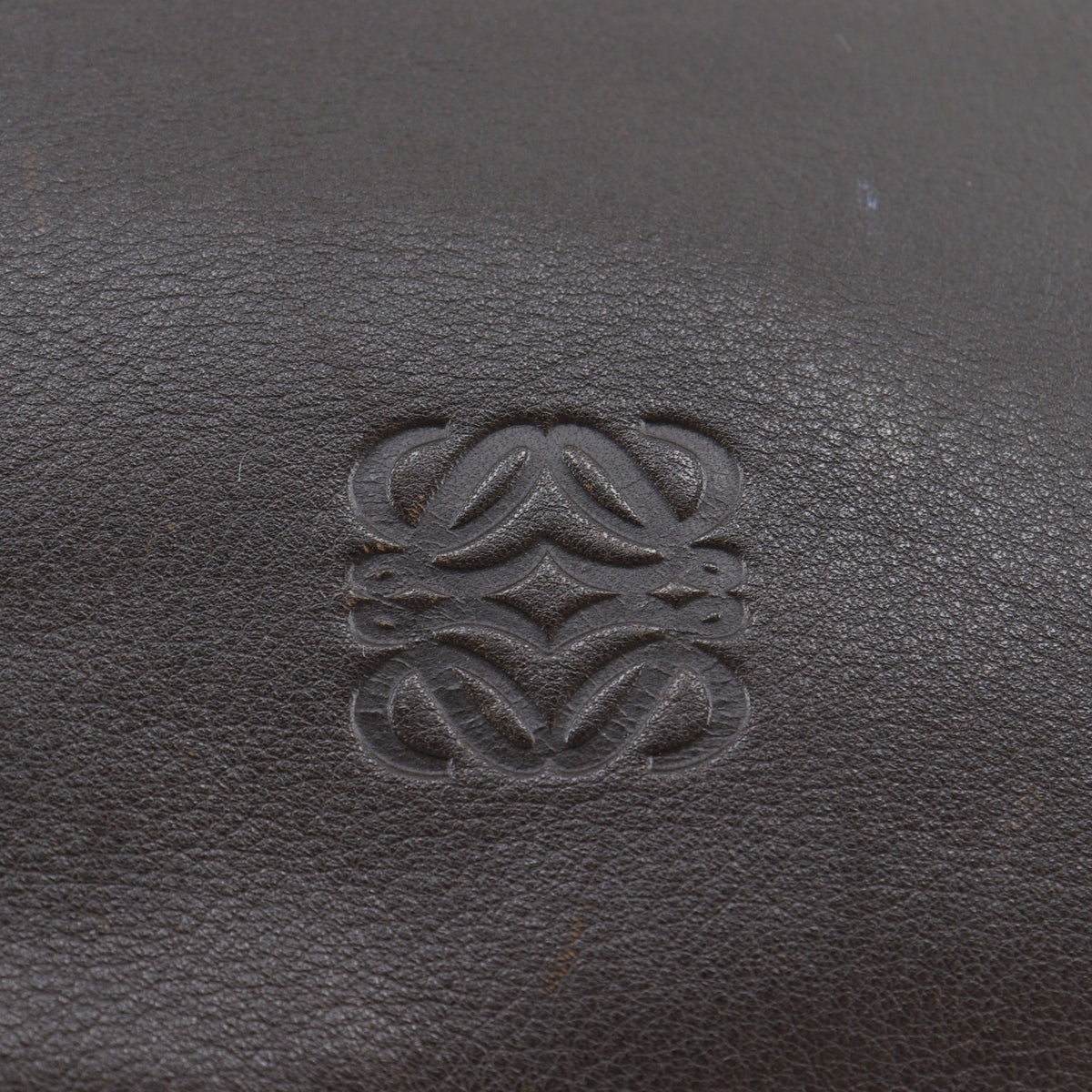 Loewe Black Leather Shoulder Bag (Pre-Owned)