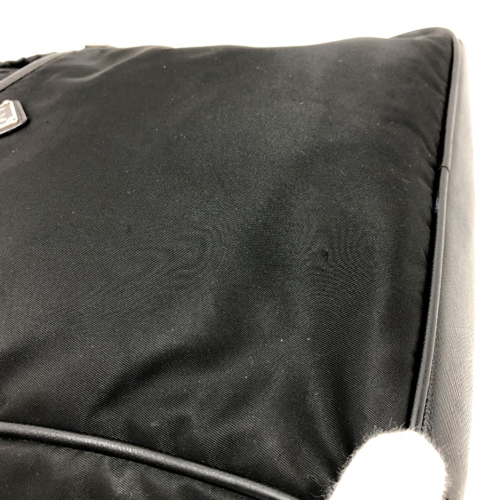 Prada Black Cloth Shoulder Bag (Pre-Owned)