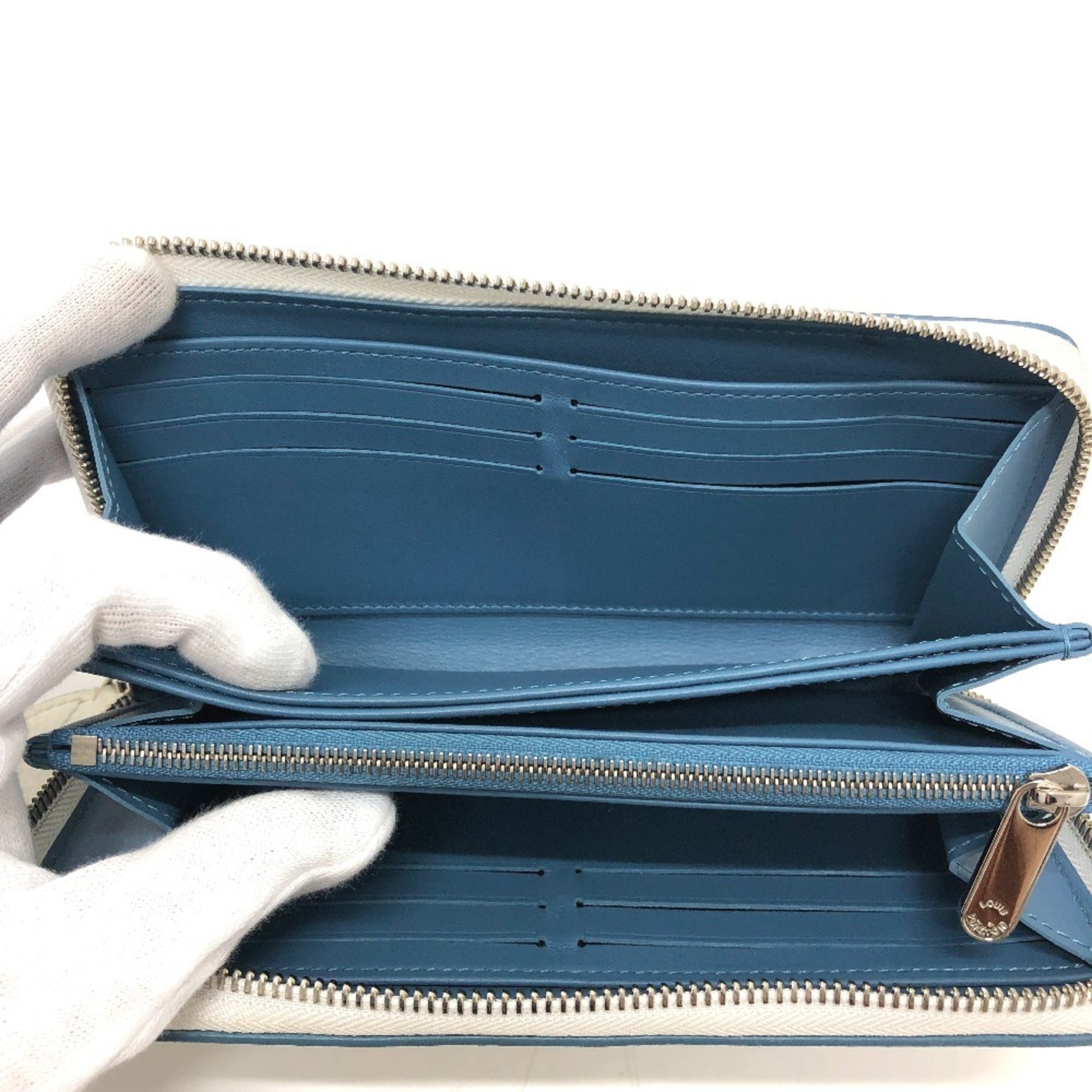 Louis Vuitton White Mahina Leather Long Wallet (Bi-Fold) (Pre-Owned)