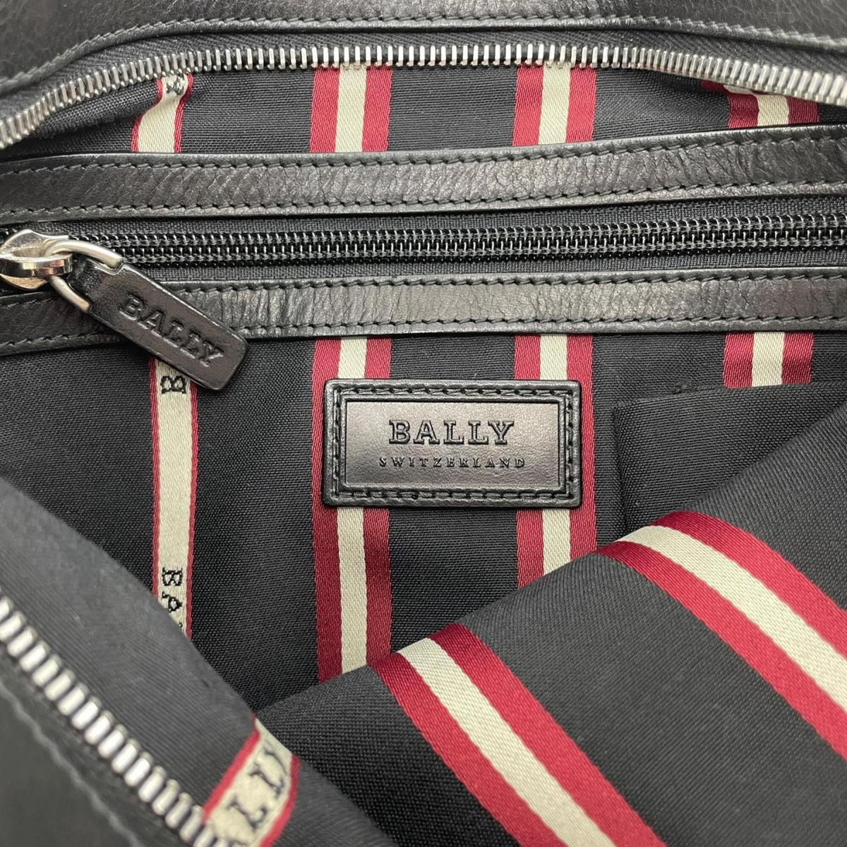 Bally Black Leather Canvas Shoulder Bag (Pre-Owned)