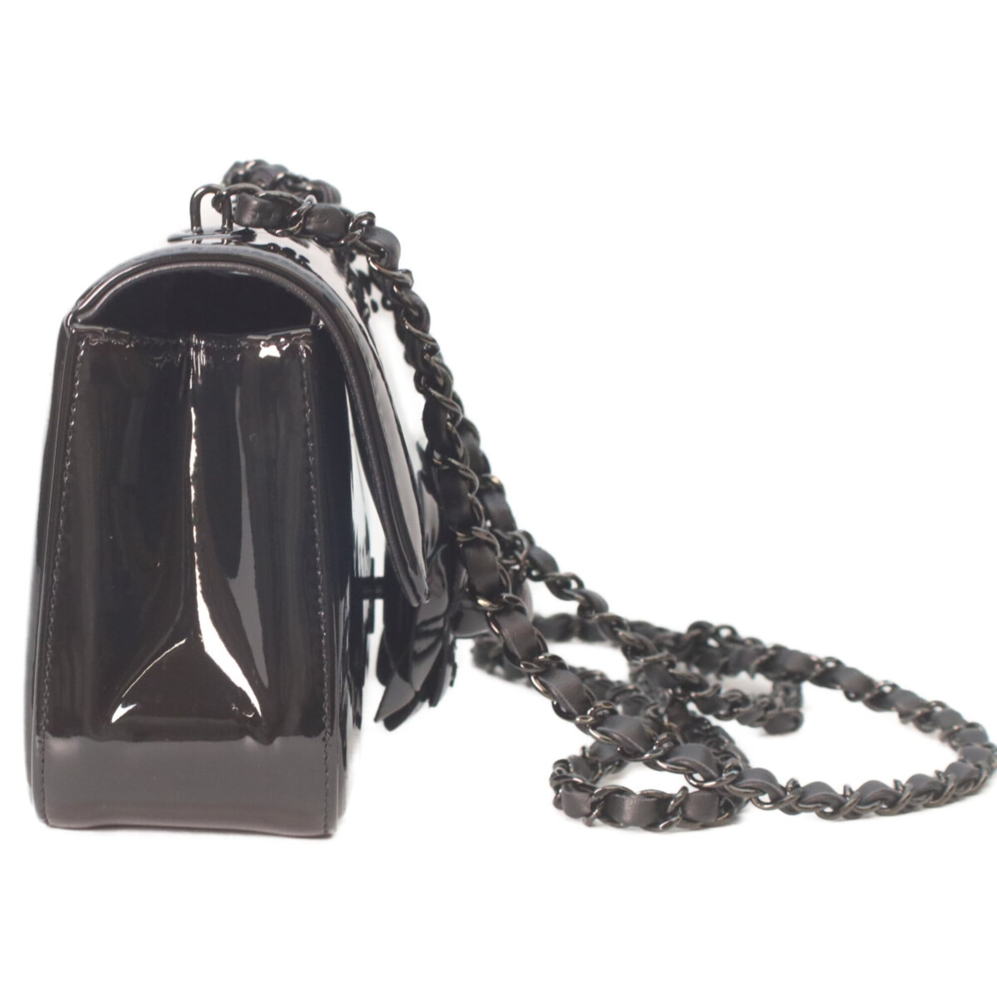 Chanel Black Patent Leather Shoulder Bag (Pre-Owned)