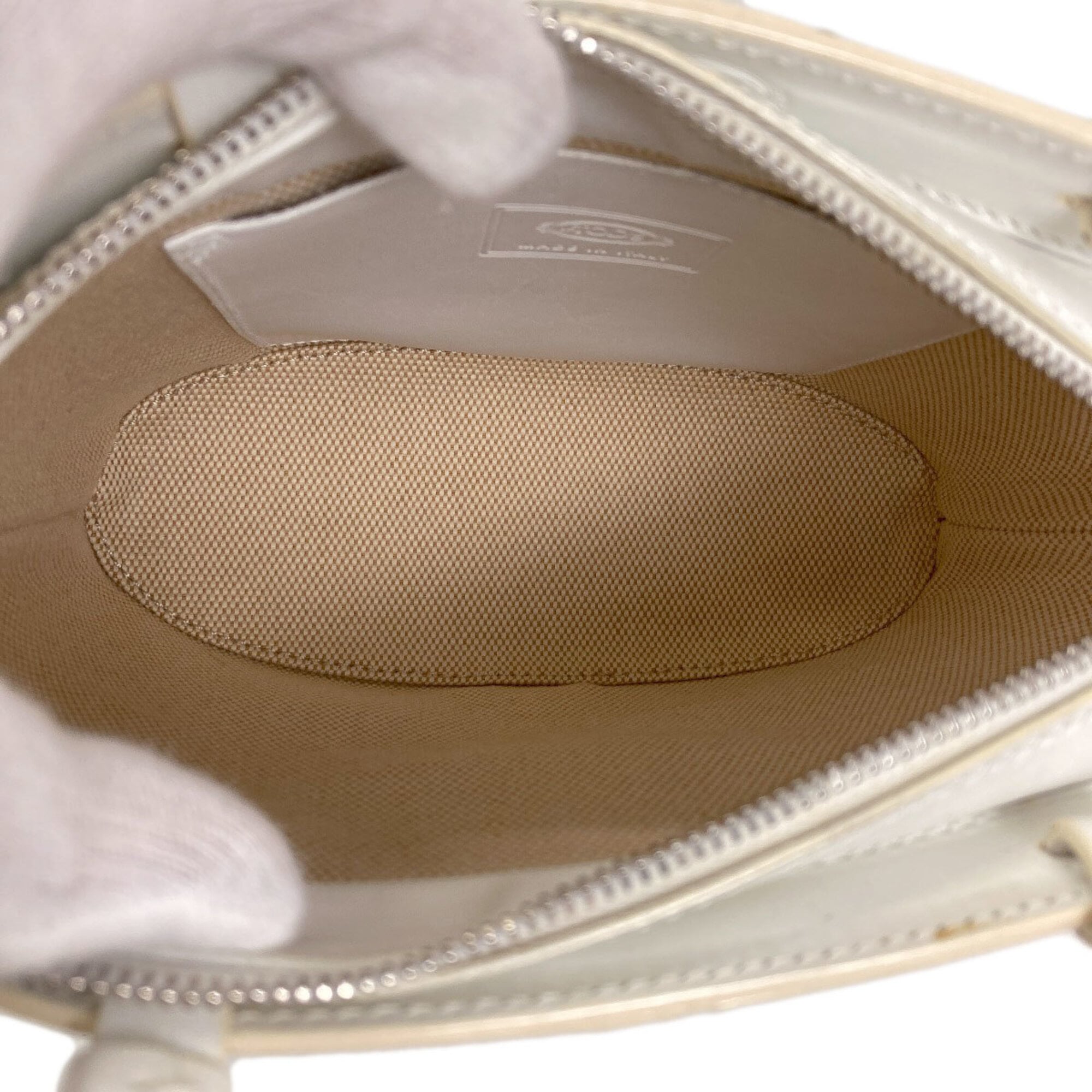 Tod's White Leather Handbag (Pre-Owned)