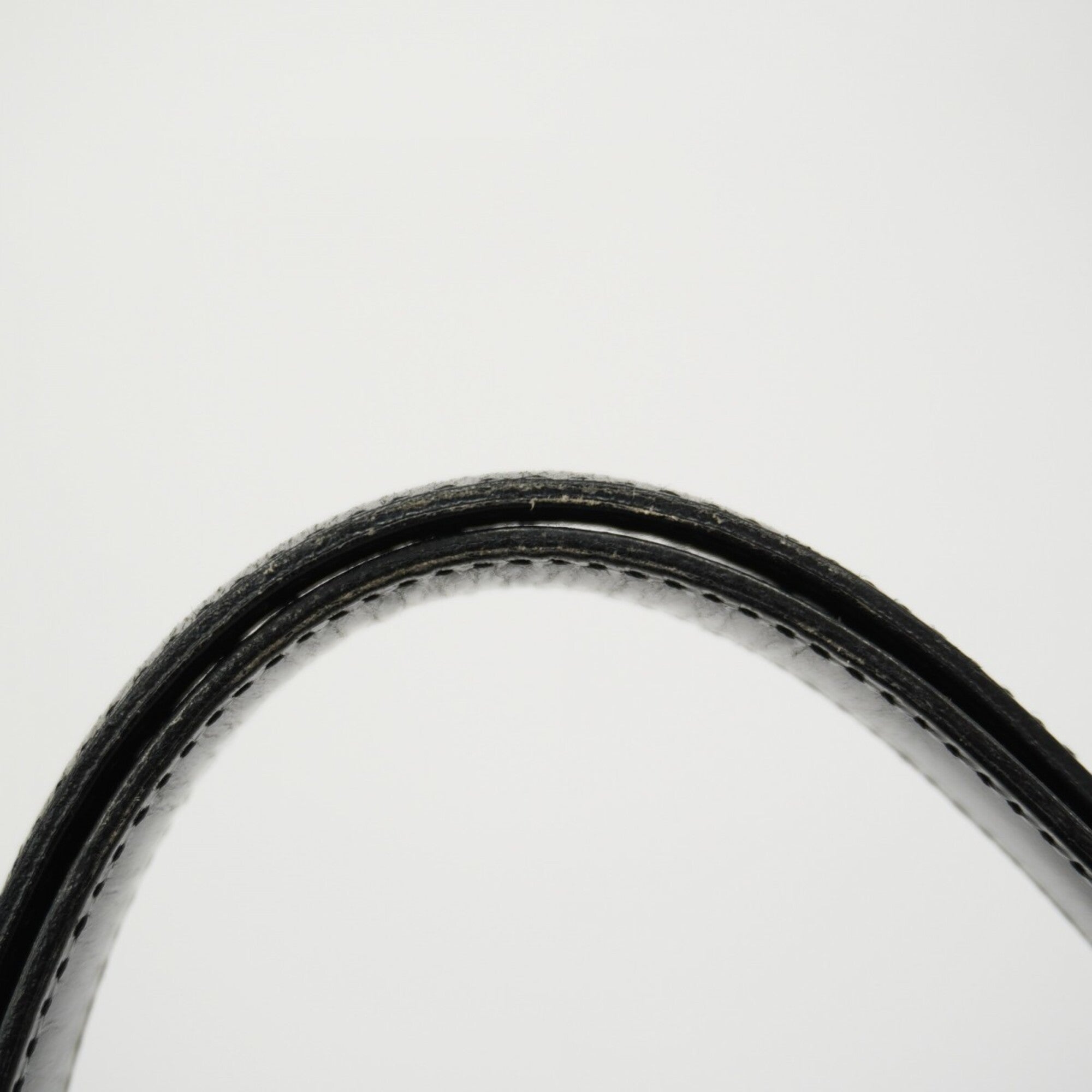 Cartier Black Leather Shoulder Bag (Pre-Owned)