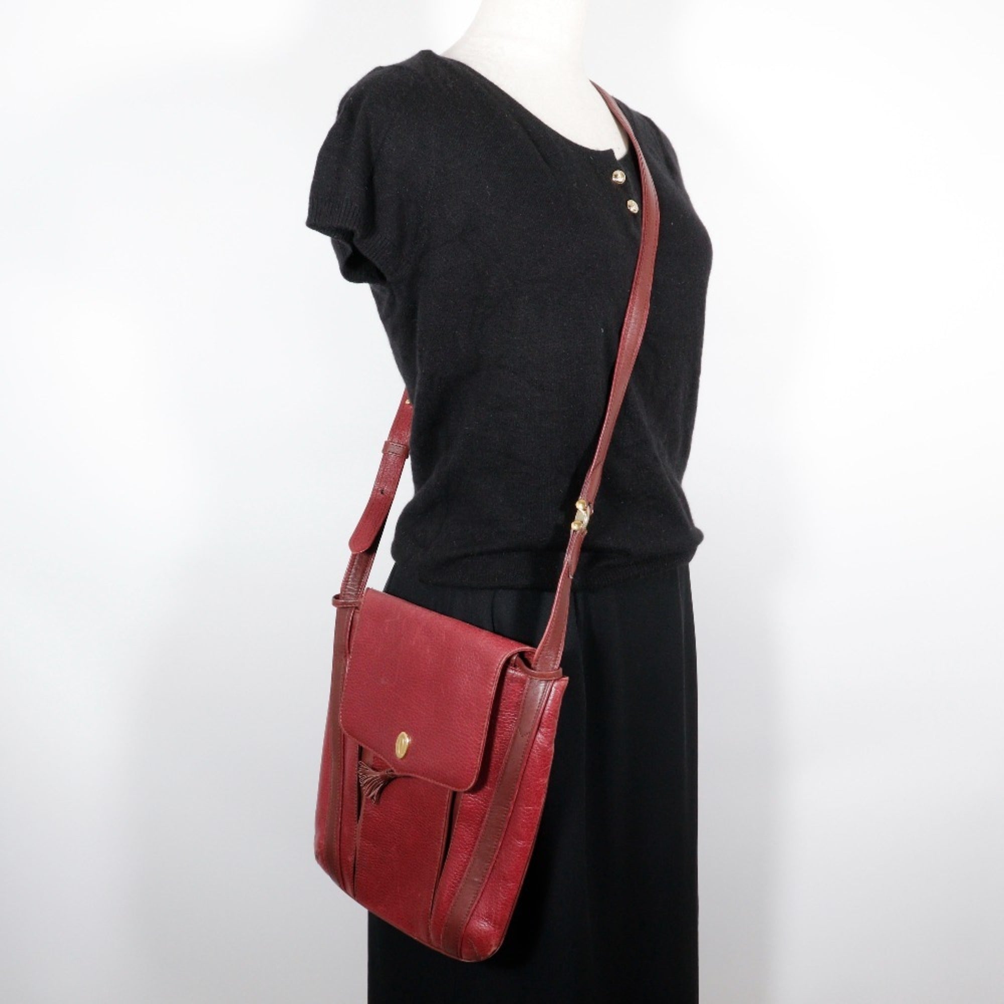 Cartier Bordeaux Leather Shoulder Bag (Pre-Owned)
