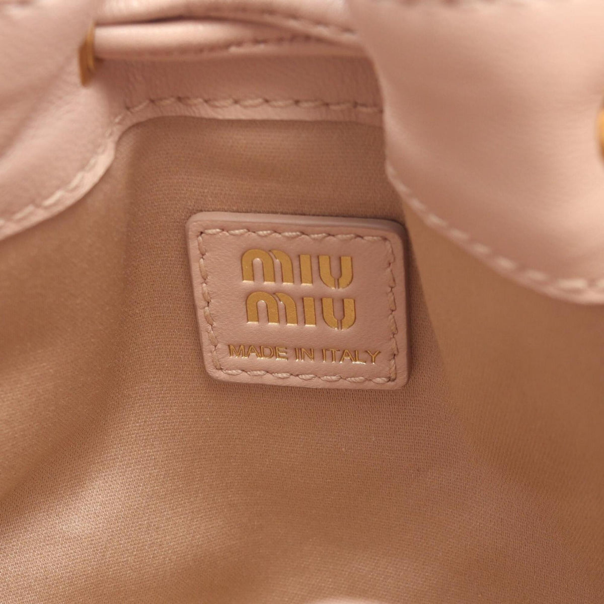 Miu Miu Pink Leather Handbag Pouch (Pre-Owned)