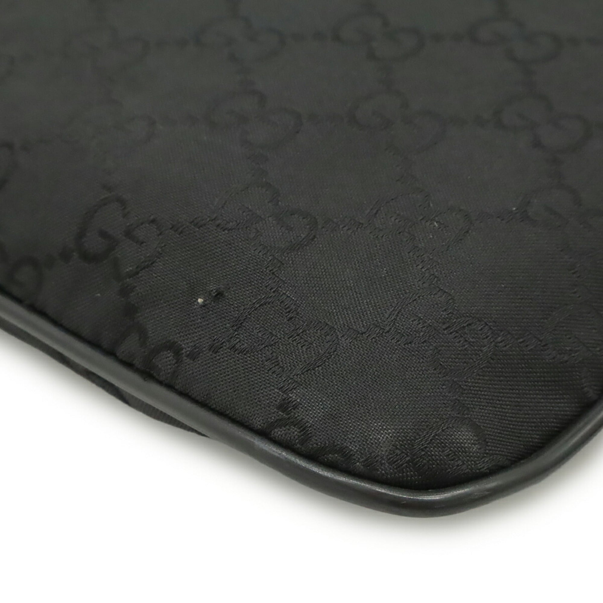 Gucci Black Gray Nylon Leather Shoulder Bag (Pre-Owned)