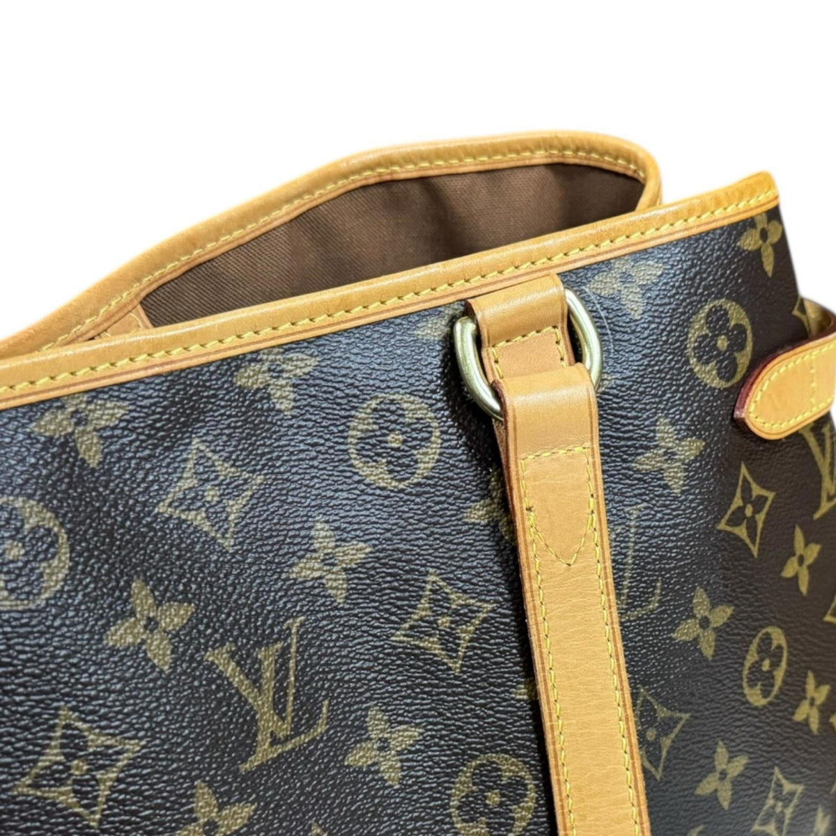 Louis Vuitton Brown Monogram Canvas Shoulder Bag (Pre-Owned)