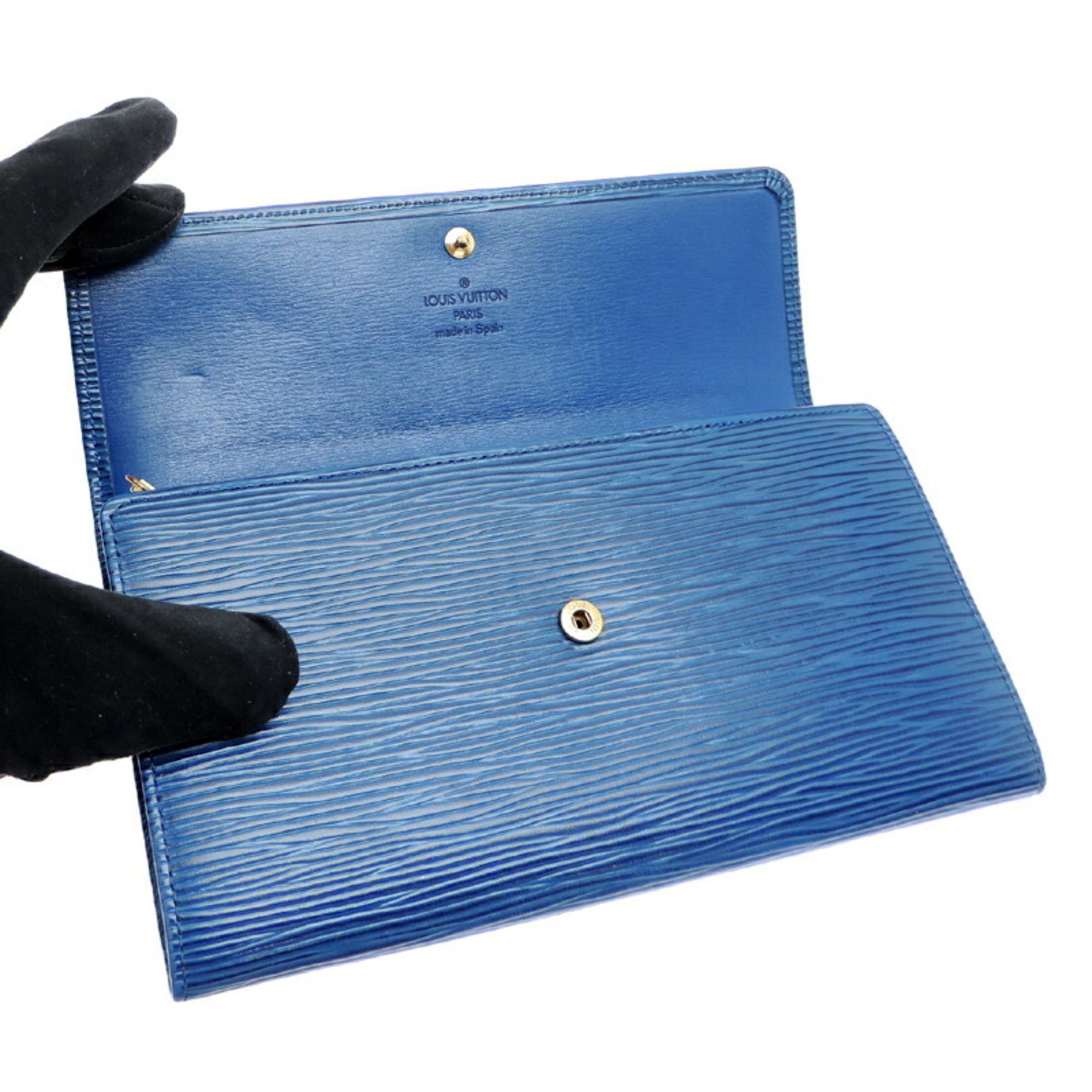 Louis Vuitton Blue Toledo Blue Epi Leather Long Wallet (Bi-Fold) (Pre-Owned)