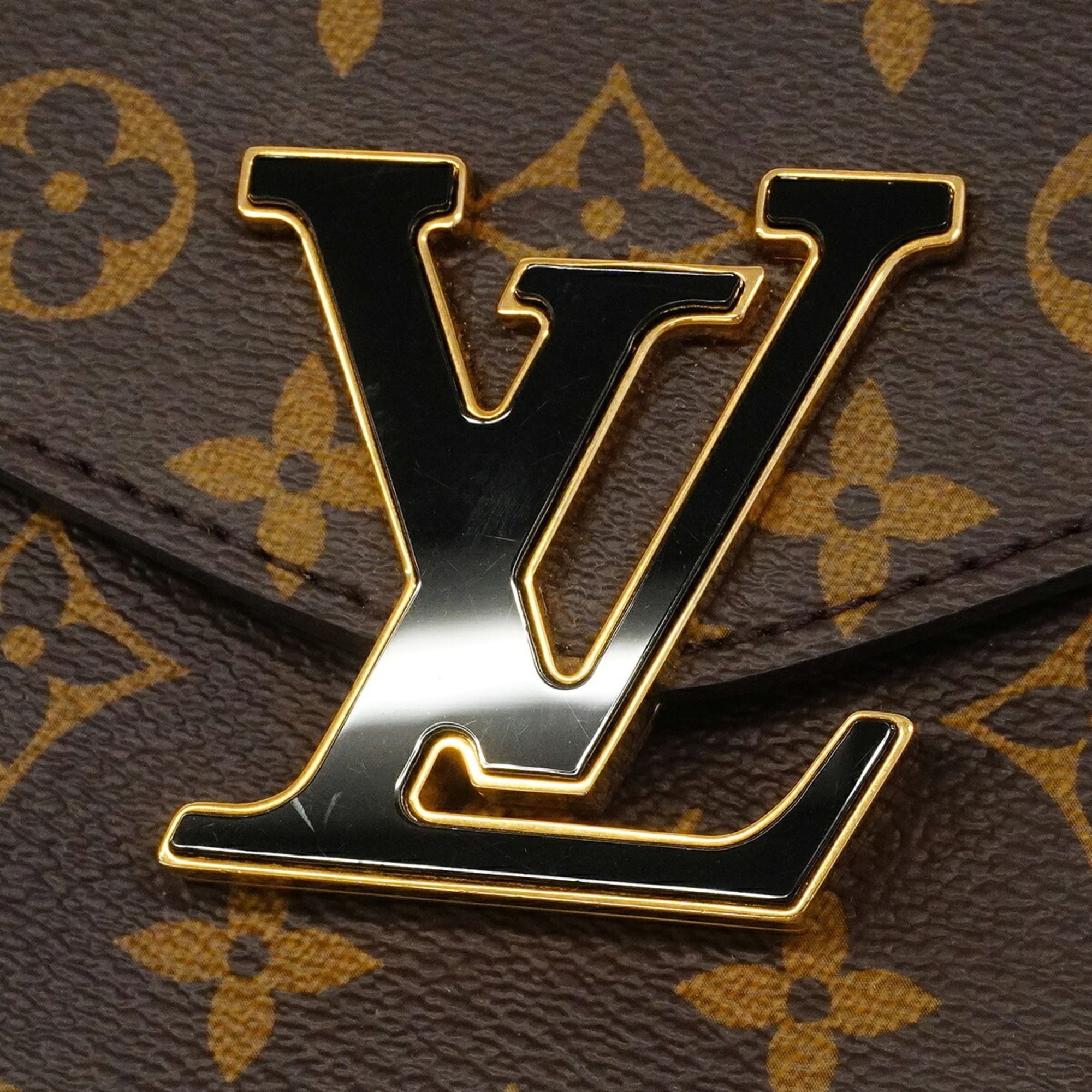 Louis Vuitton Black Brown Shoulder Bag (Pre-Owned)
