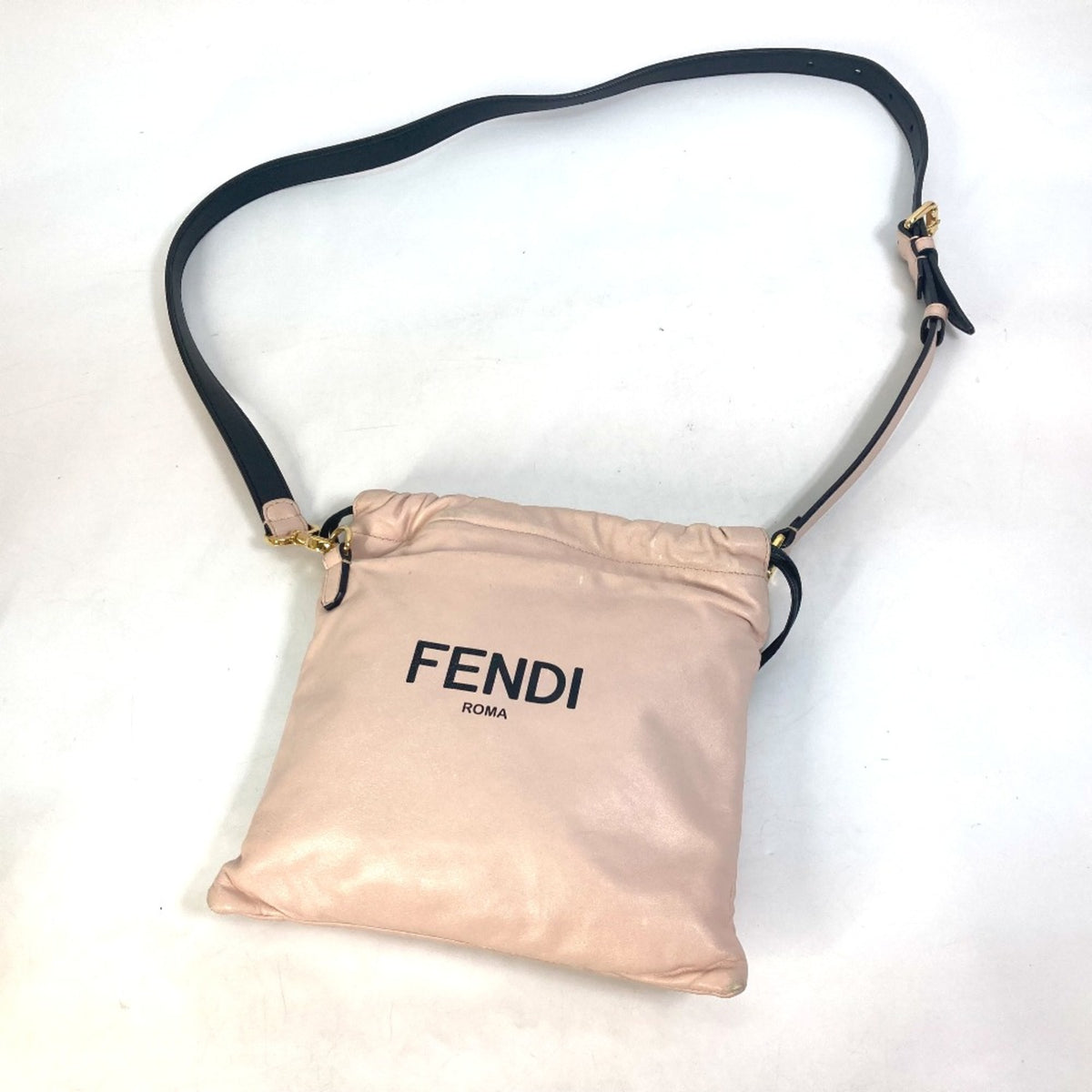 Fendi Pink Leather Shoulder Bag (Pre-Owned)