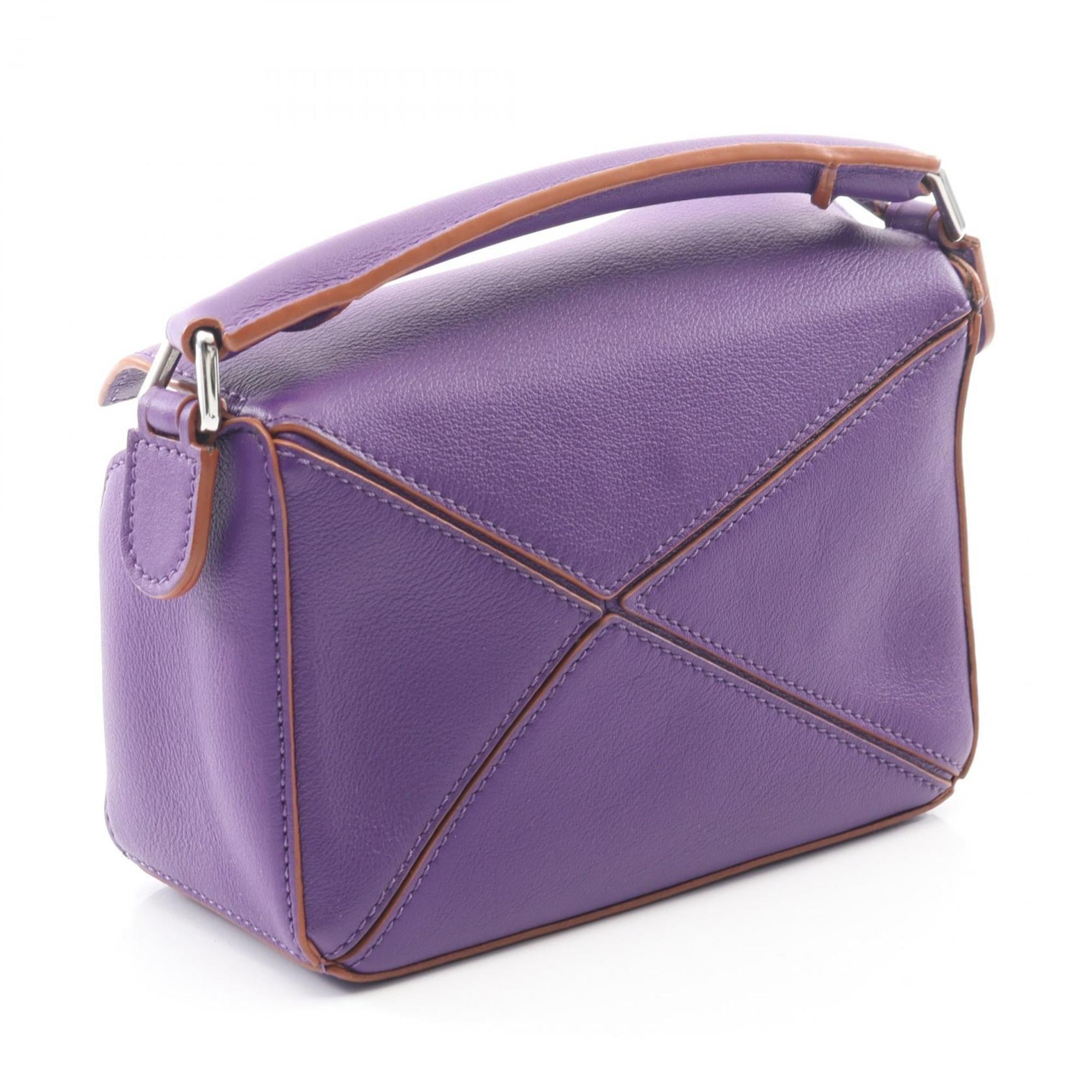 Loewe Purple Leather Handbag (Pre-Owned)
