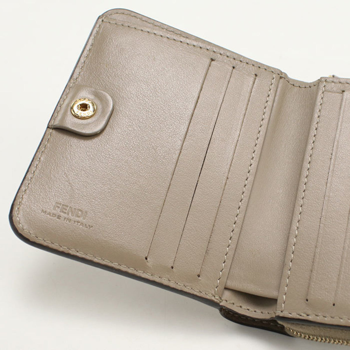 Fendi Beige Leather Wallet (Bi-Fold) (Pre-Owned)