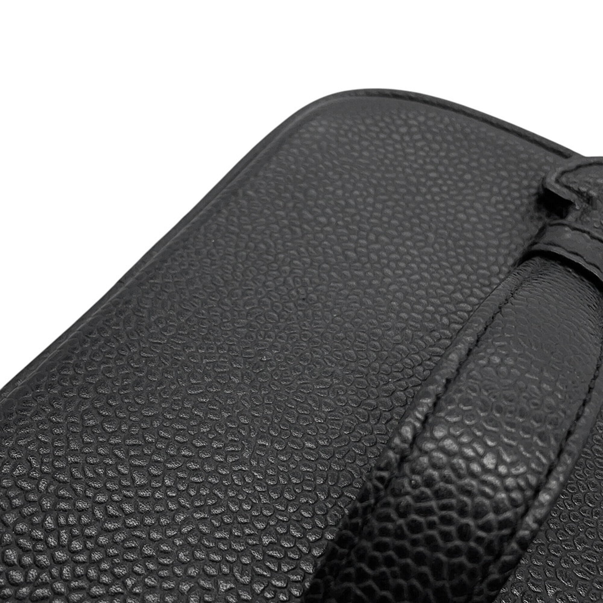 Chanel Black Grained Calfskin Pouch Vanity Bag (Pre-Owned)