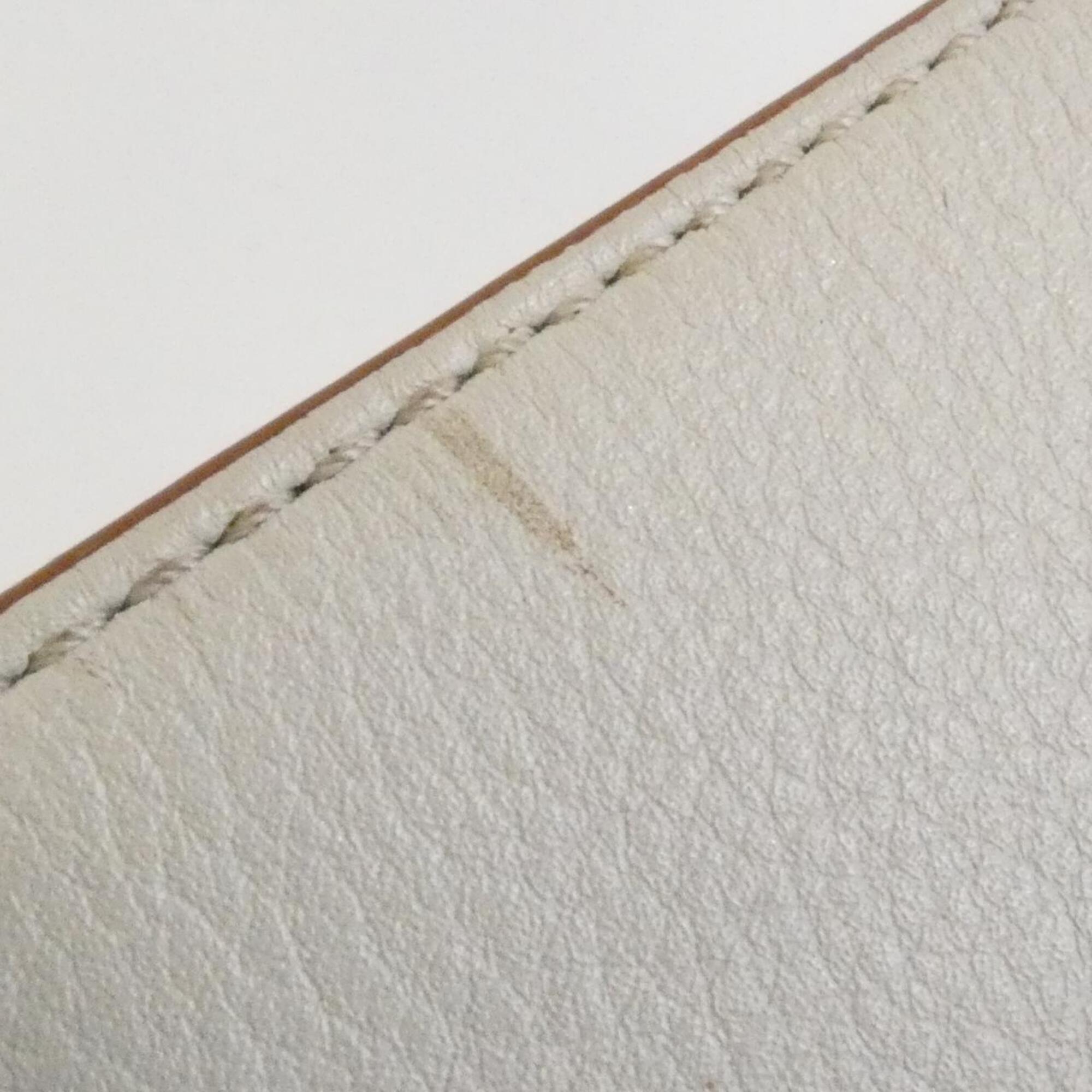 Loewe White Canvas Shoulder Bag (Pre-Owned)