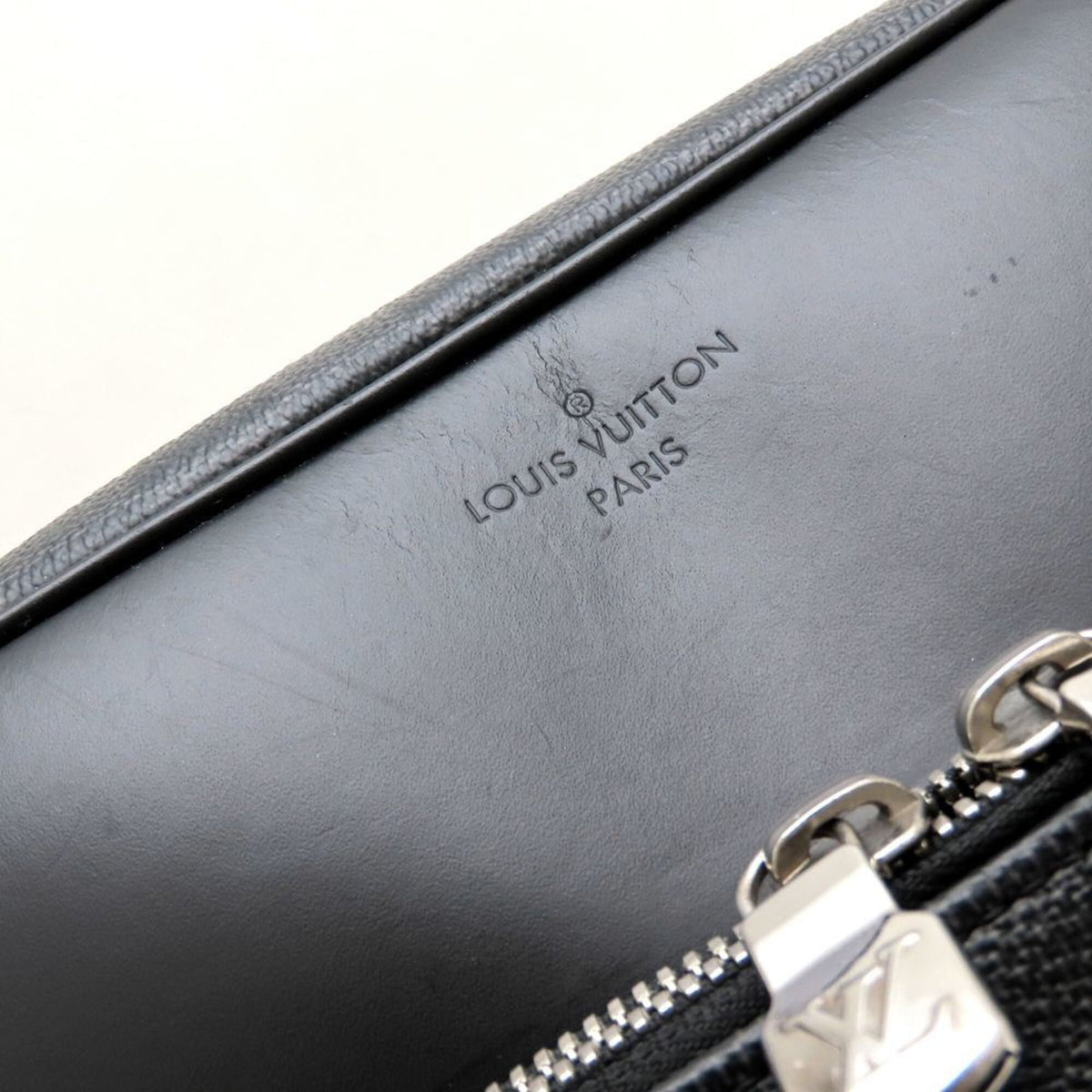Louis Vuitton Black Damier Canvas Damier Graphite Gray Damier Graphite Shoulder Bag (Pre-Owned)