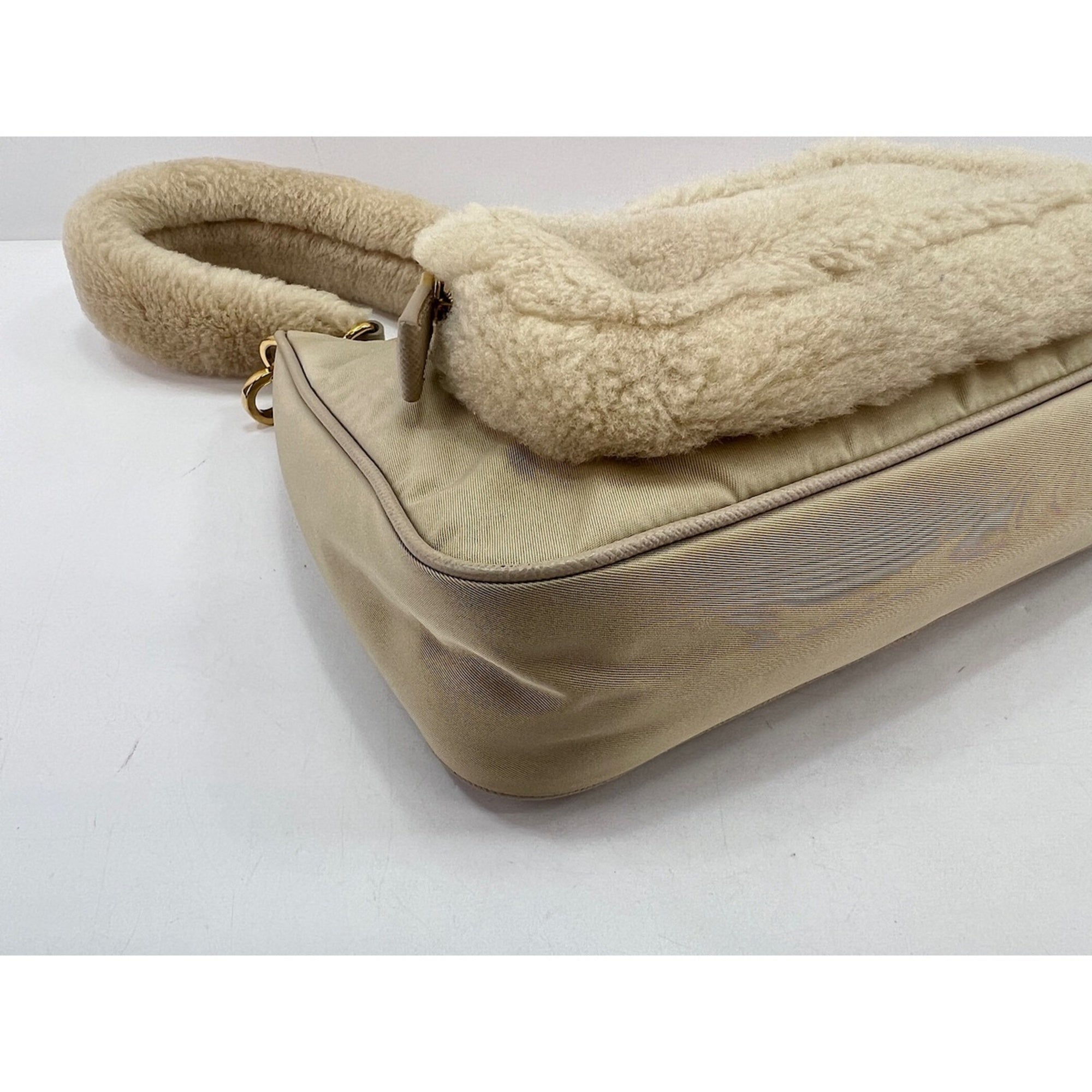 Prada Beige Shoulder Bag (Pre-Owned)