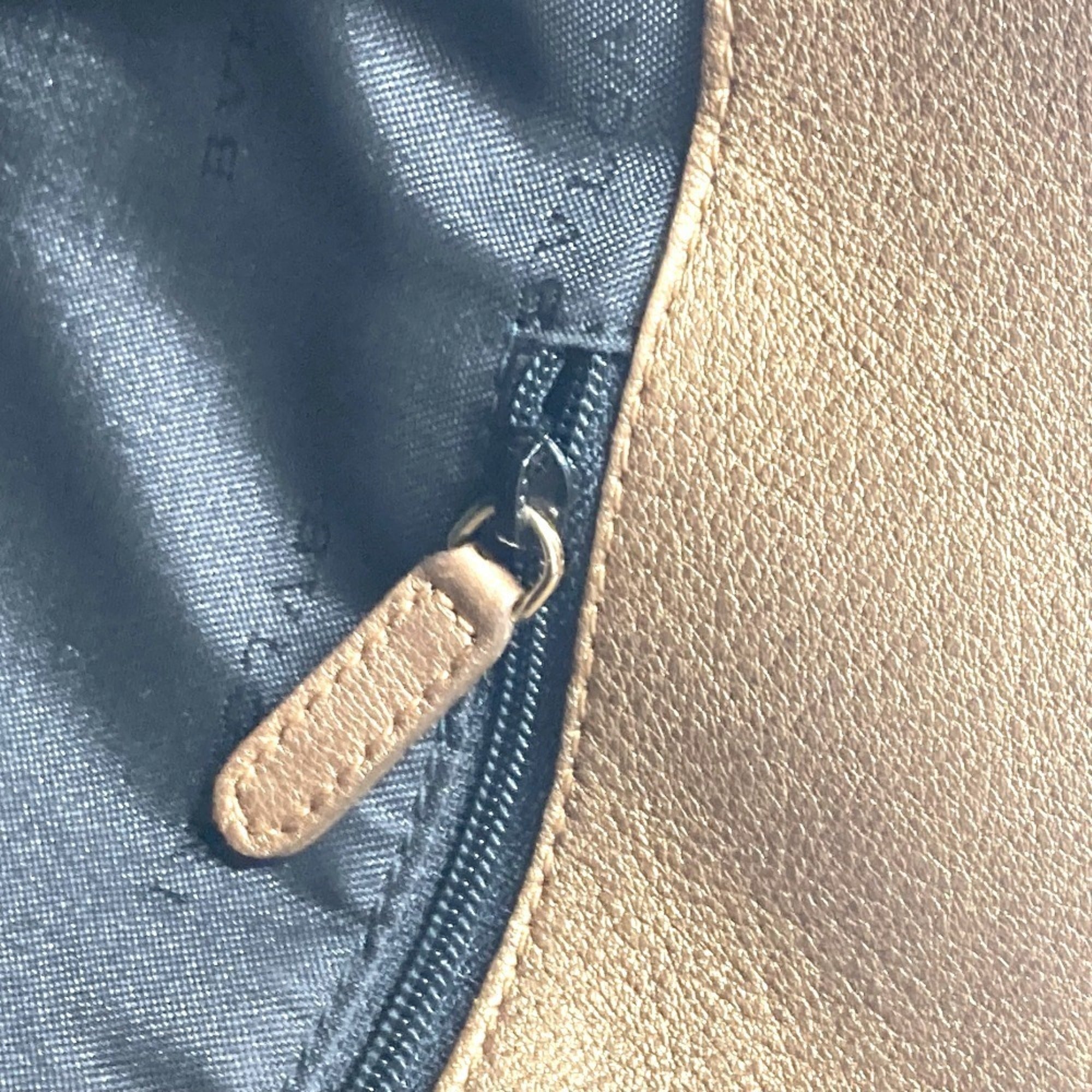 Bvlgari Gold Leather Handbag Tote Bag (Pre-Owned)
