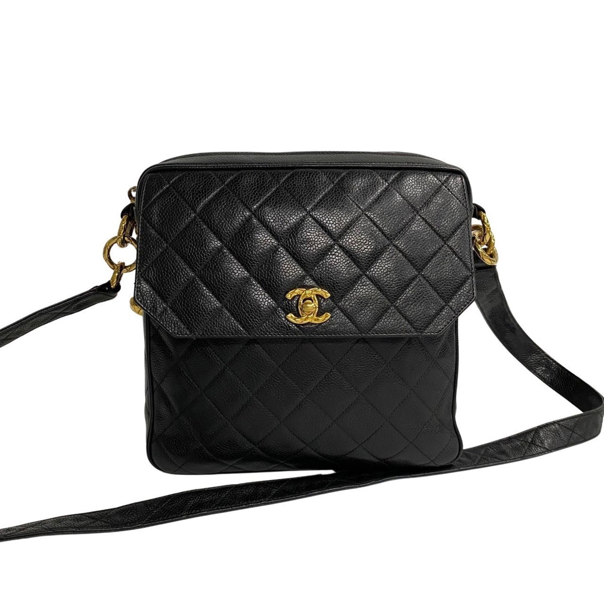 Chanel Black Leather Shoulder Bag (Pre-Owned)