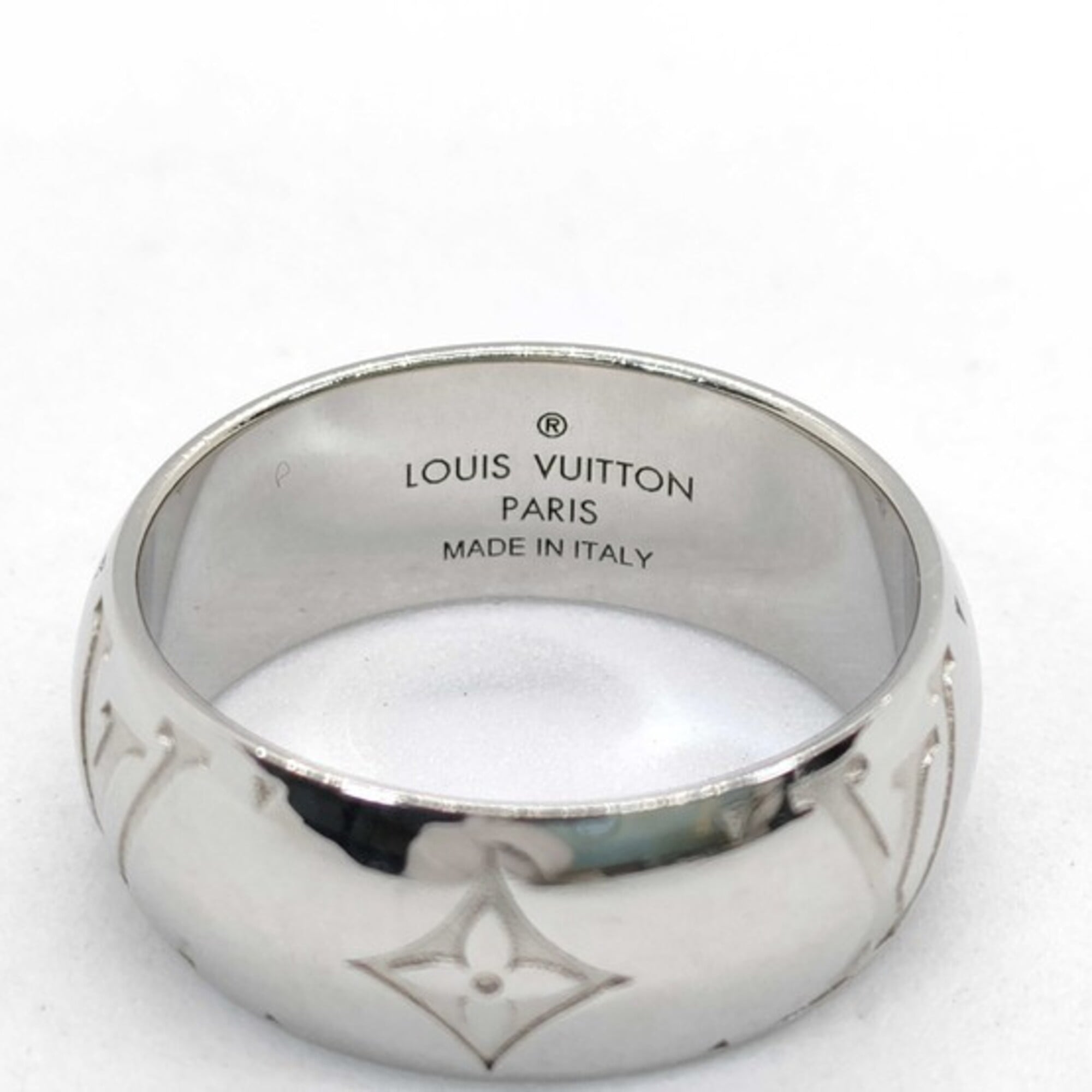 Louis Vuitton Silver Metal Band Ring (Pre-Owned)