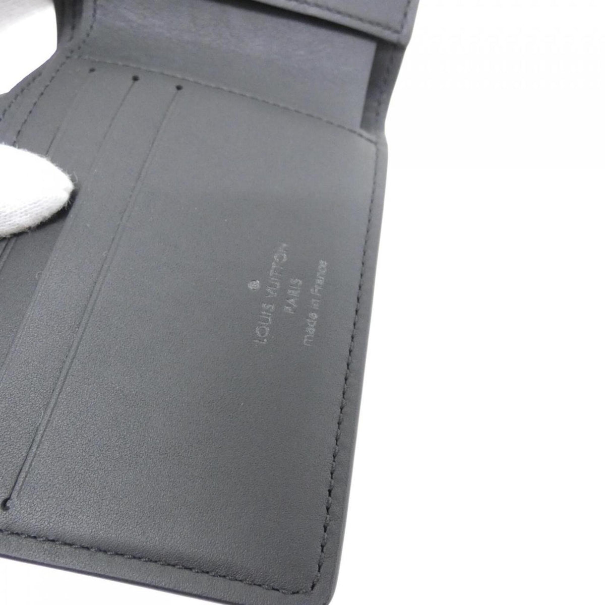 Louis Vuitton Onyx Leather Bill Wallet (Bi-Fold) (Pre-Owned)