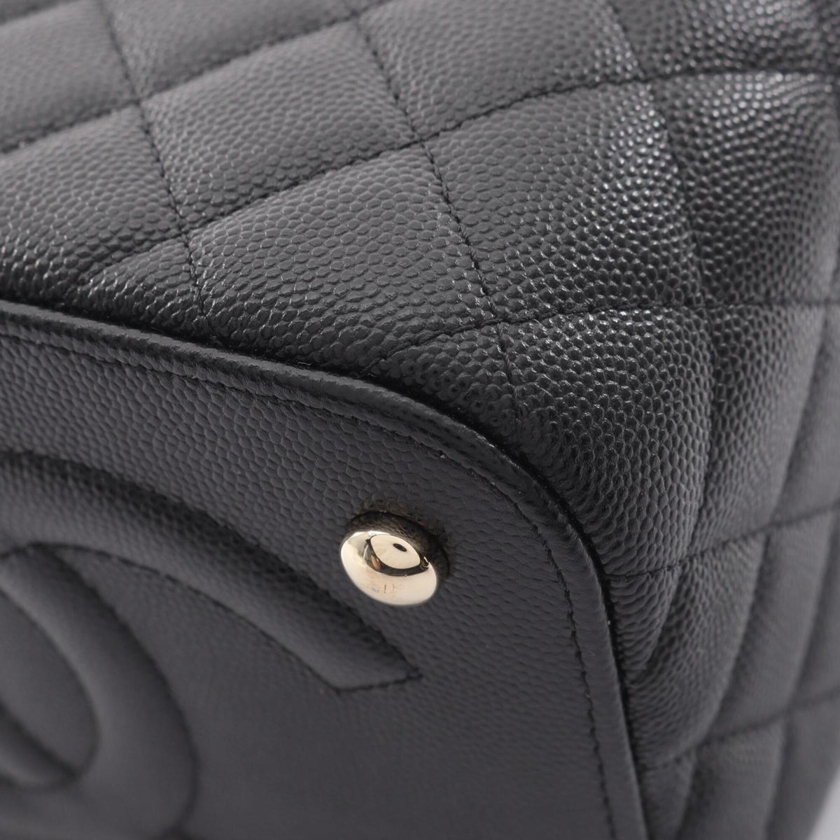 Chanel Matelasse Black Grained Calfskin Shoulder Bag (Pre-Owned)