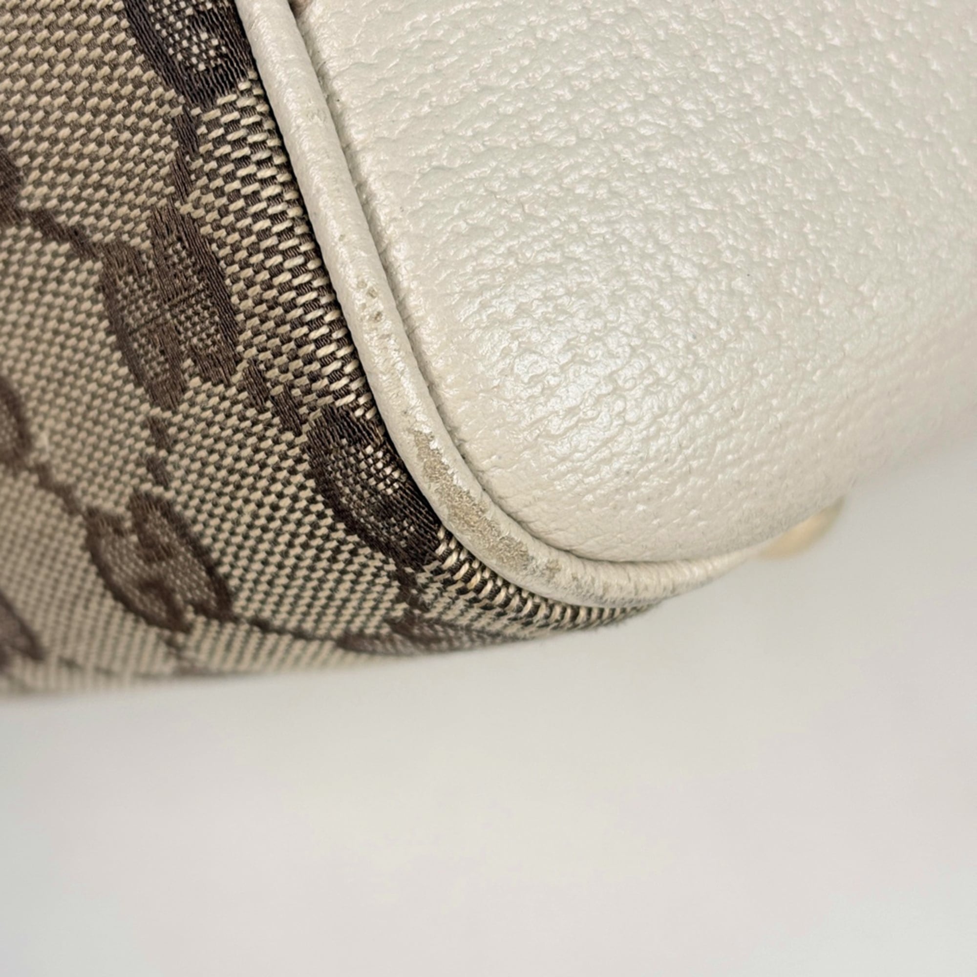 Gucci Gg Canvas Beige White Gg Canvas Leather Tote Bag (Pre-Owned)