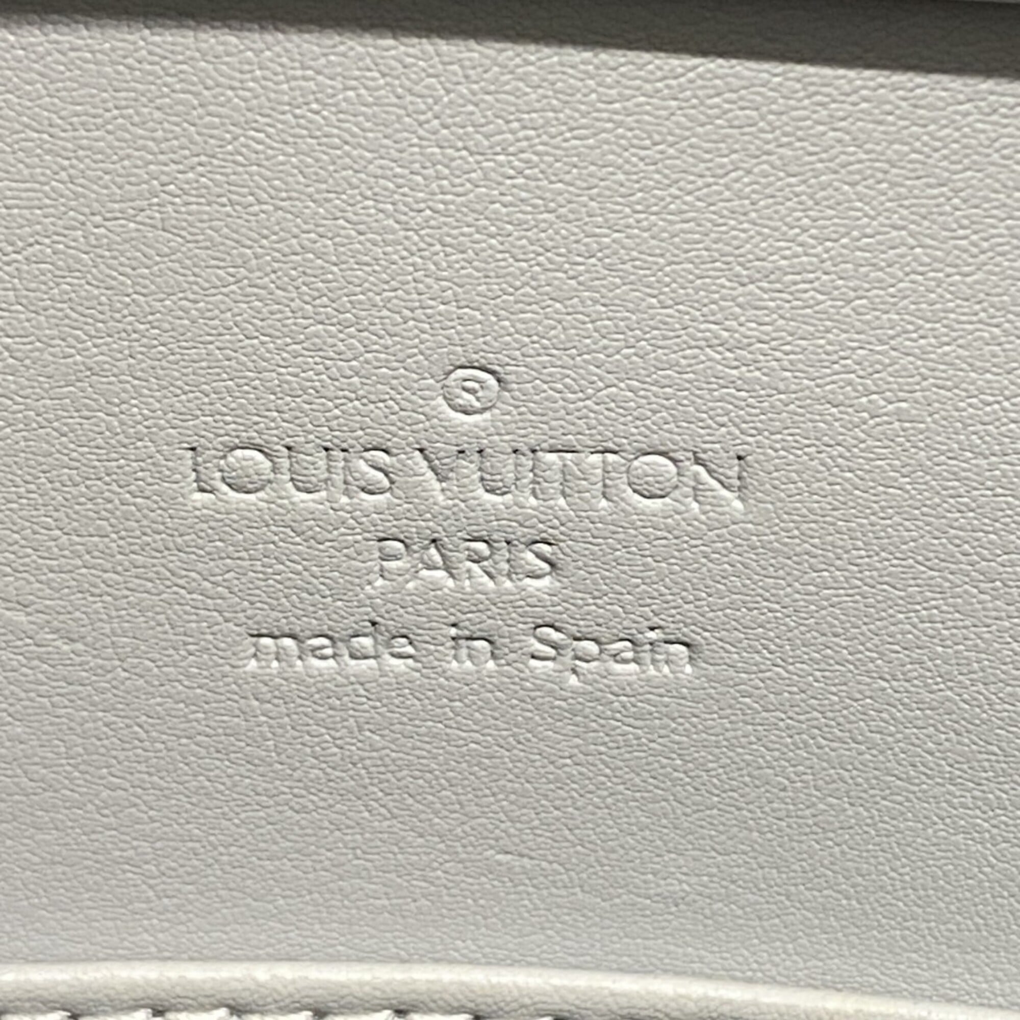 Louis Vuitton Gris Tote Bag (Pre-Owned)