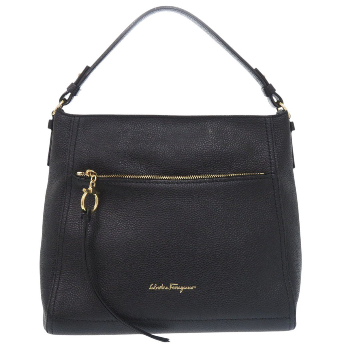 Salvatore Ferragamo Black Leather Shoulder Bag (Pre-Owned)