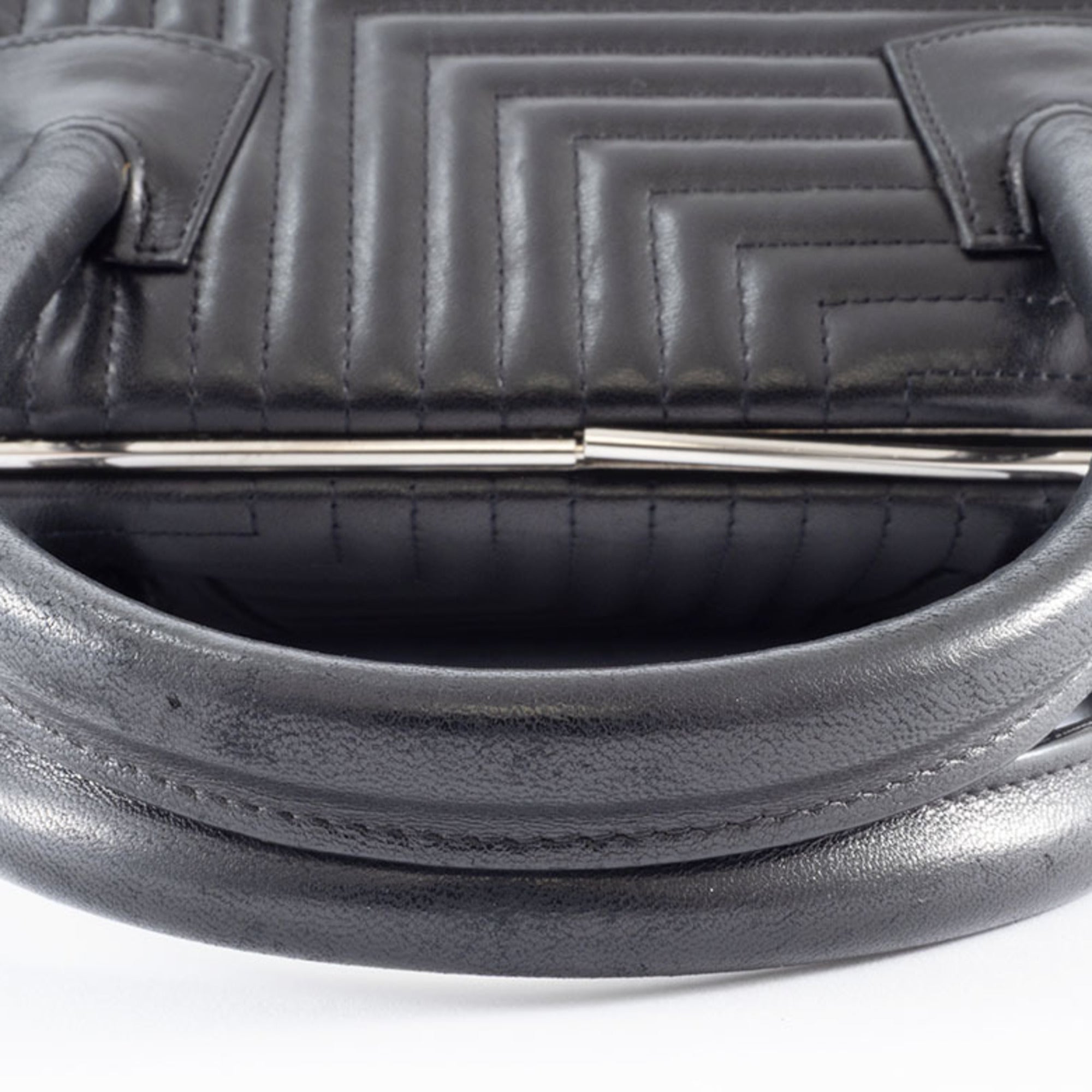 Bally Black Leather Handbag (Pre-Owned)