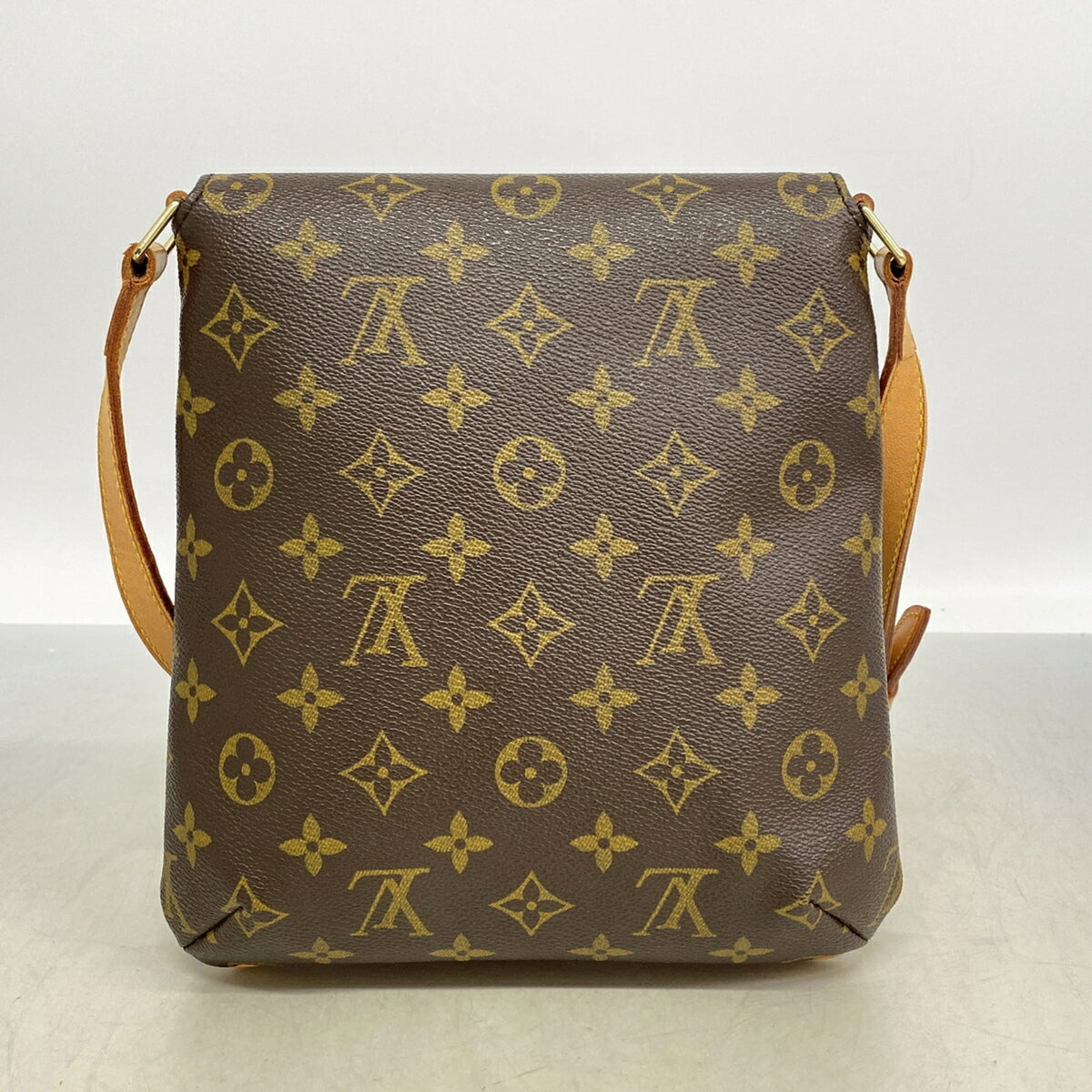 Louis Vuitton Brown Shoulder Bag (Pre-Owned)