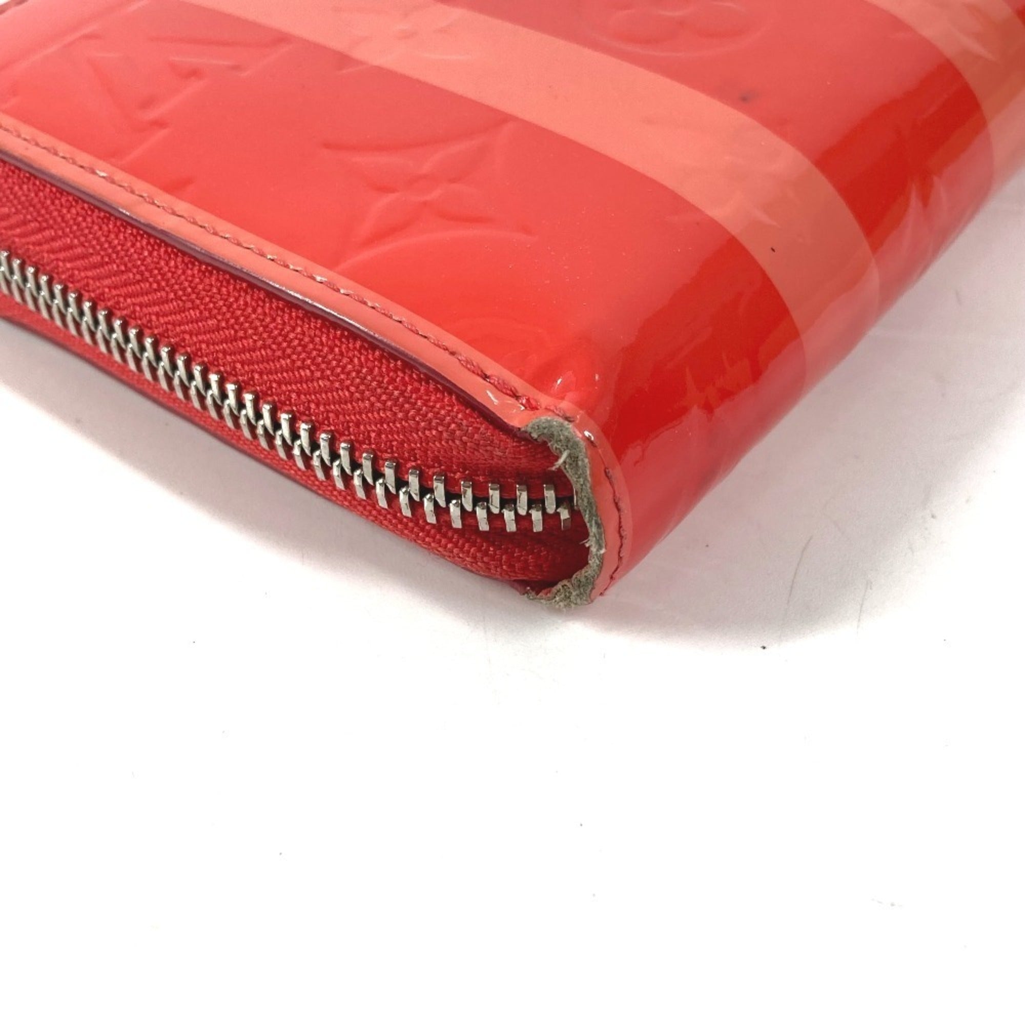 Louis Vuitton Galle Pink Poppy Petal Monogram Vernis Rayures Long Wallet (Bi-Fold) (Pre-Owned)