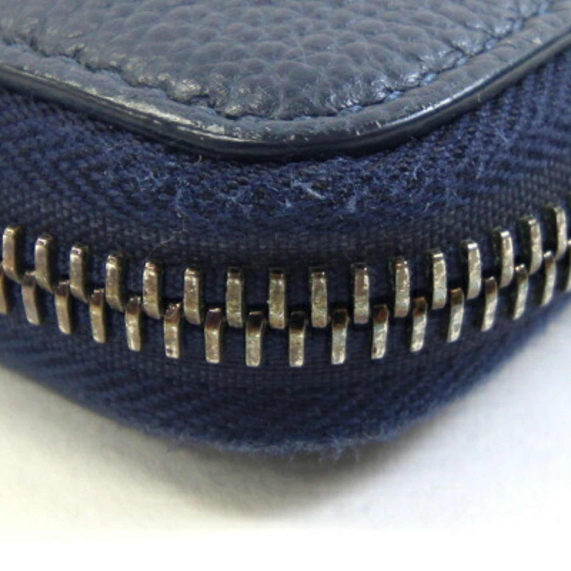 Bvlgari Navy Leather Long Wallet (Bi-Fold) (Pre-Owned)