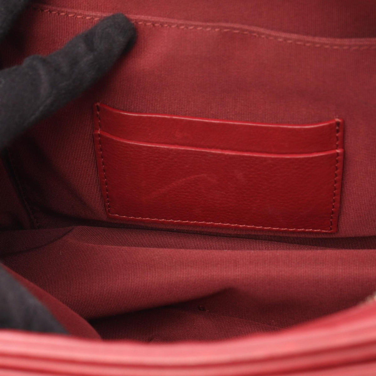 Chanel Red Color Leather Handbag Shoulder Bag (Pre-Owned)