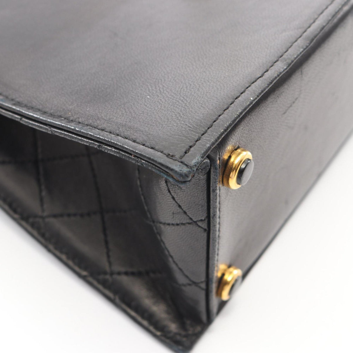 Chanel Black Leather Handbag Shoulder Bag (Pre-Owned)