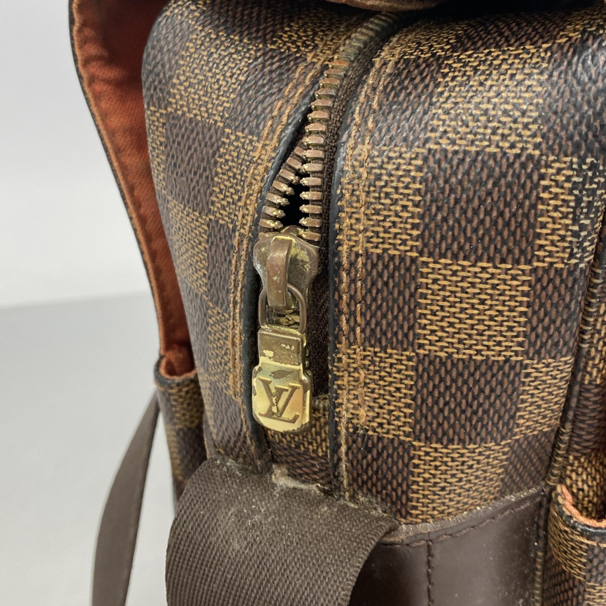 Louis Vuitton Ebene Shoulder Bag (Pre-Owned)